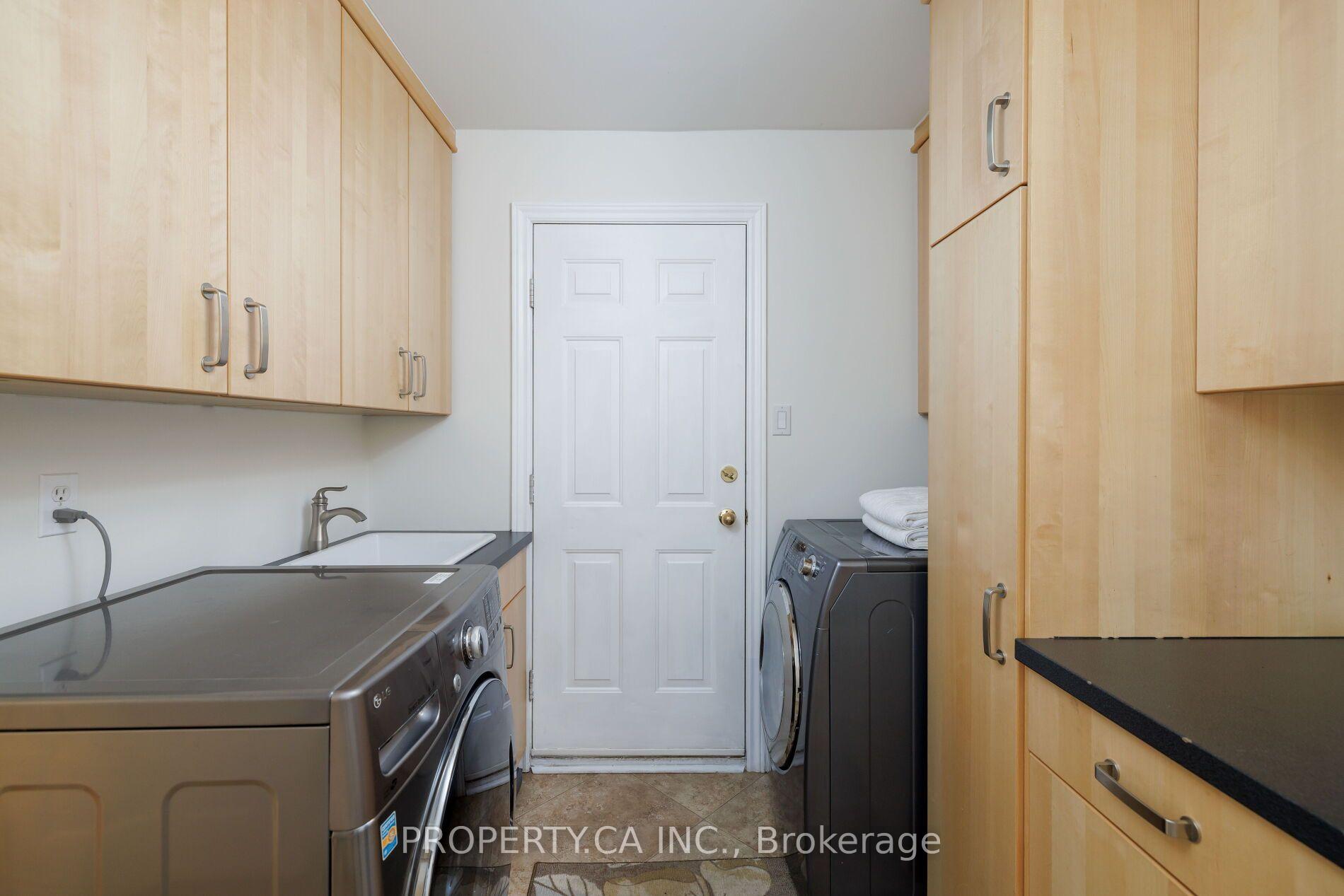 Photo 24 of 2124 Langtry Drive, Oakville, Glen Abbey — HOMEH