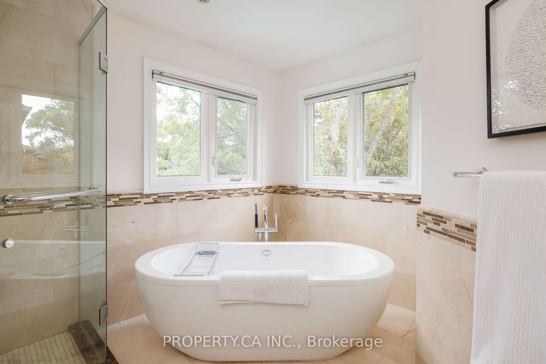 Photo 29 of 2124 Langtry Drive, Oakville, Glen Abbey — HOMEH