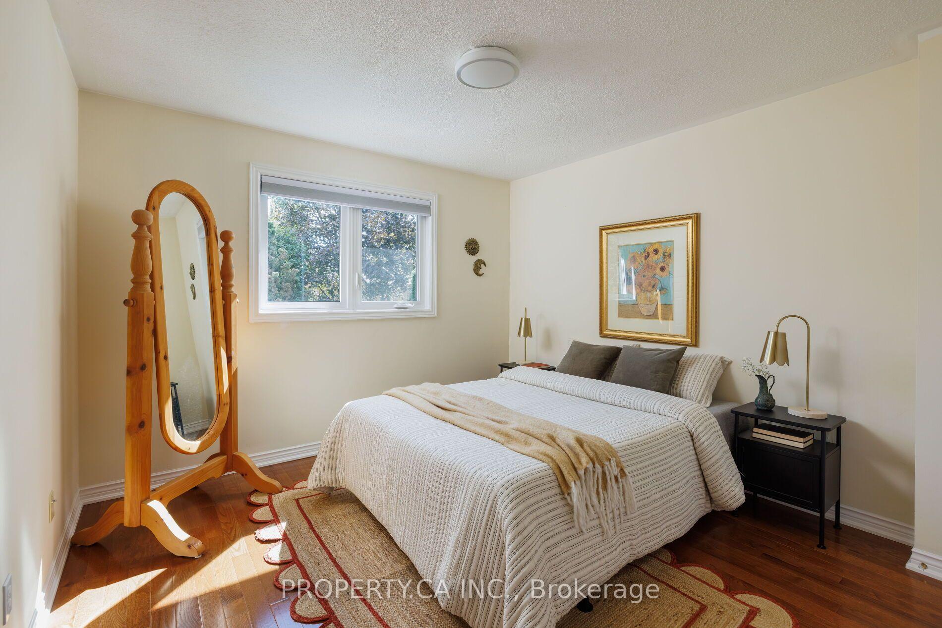 Photo 31 of 2124 Langtry Drive, Oakville, Glen Abbey — HOMEH