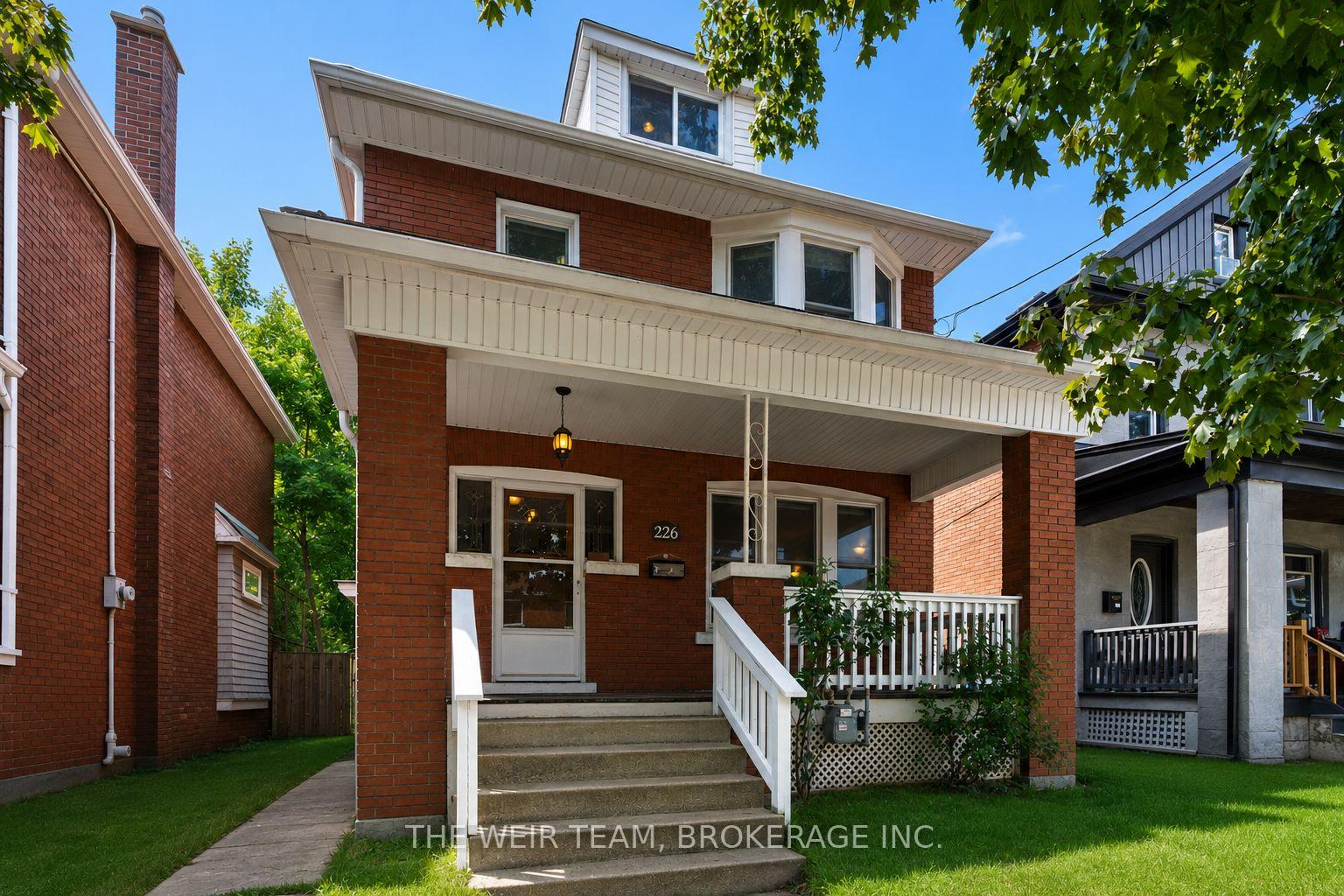 Photo of 226 Ottawa Street S