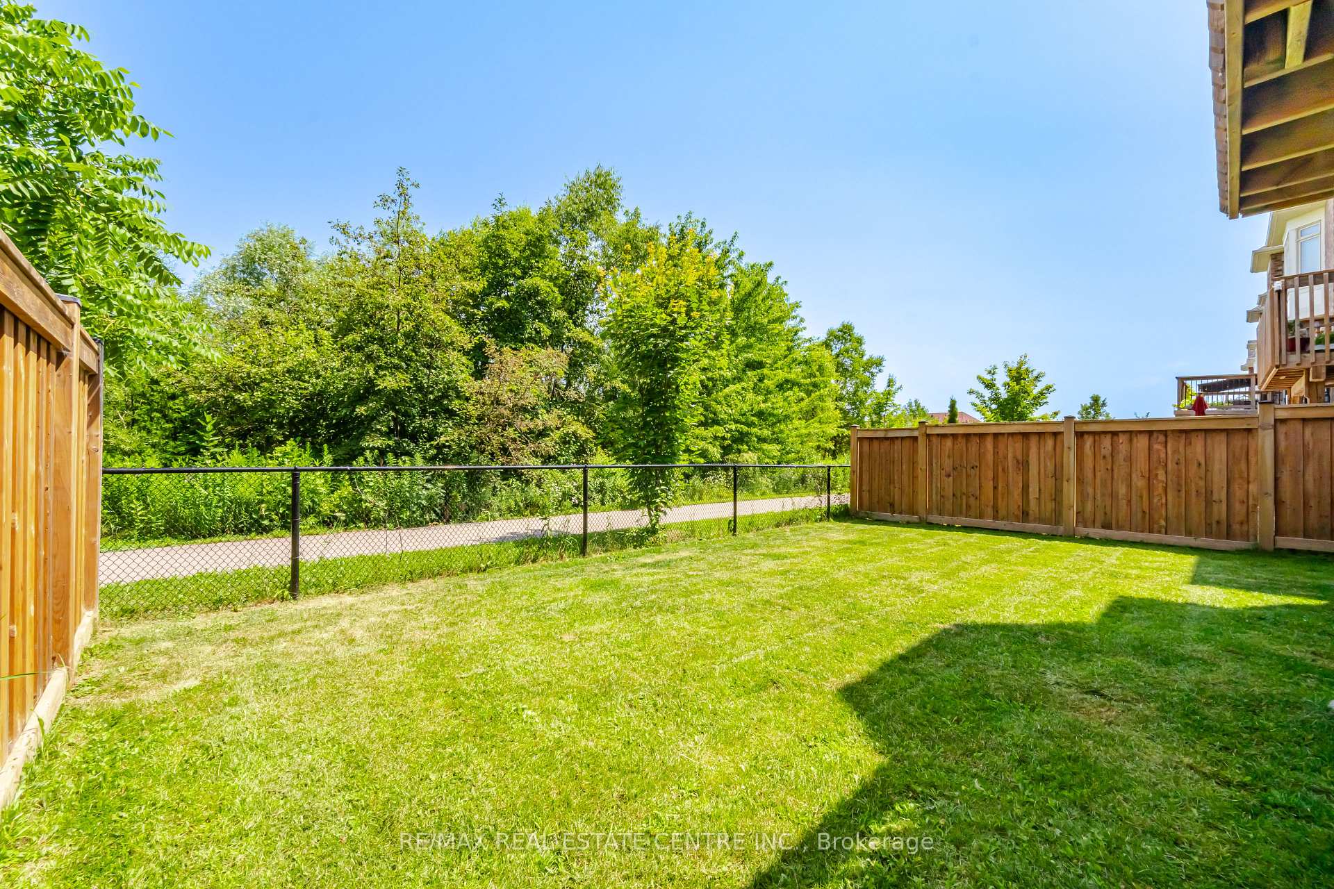 Photo 46 of 15 Provost Trail, Brampton, Bram West — HOMEH