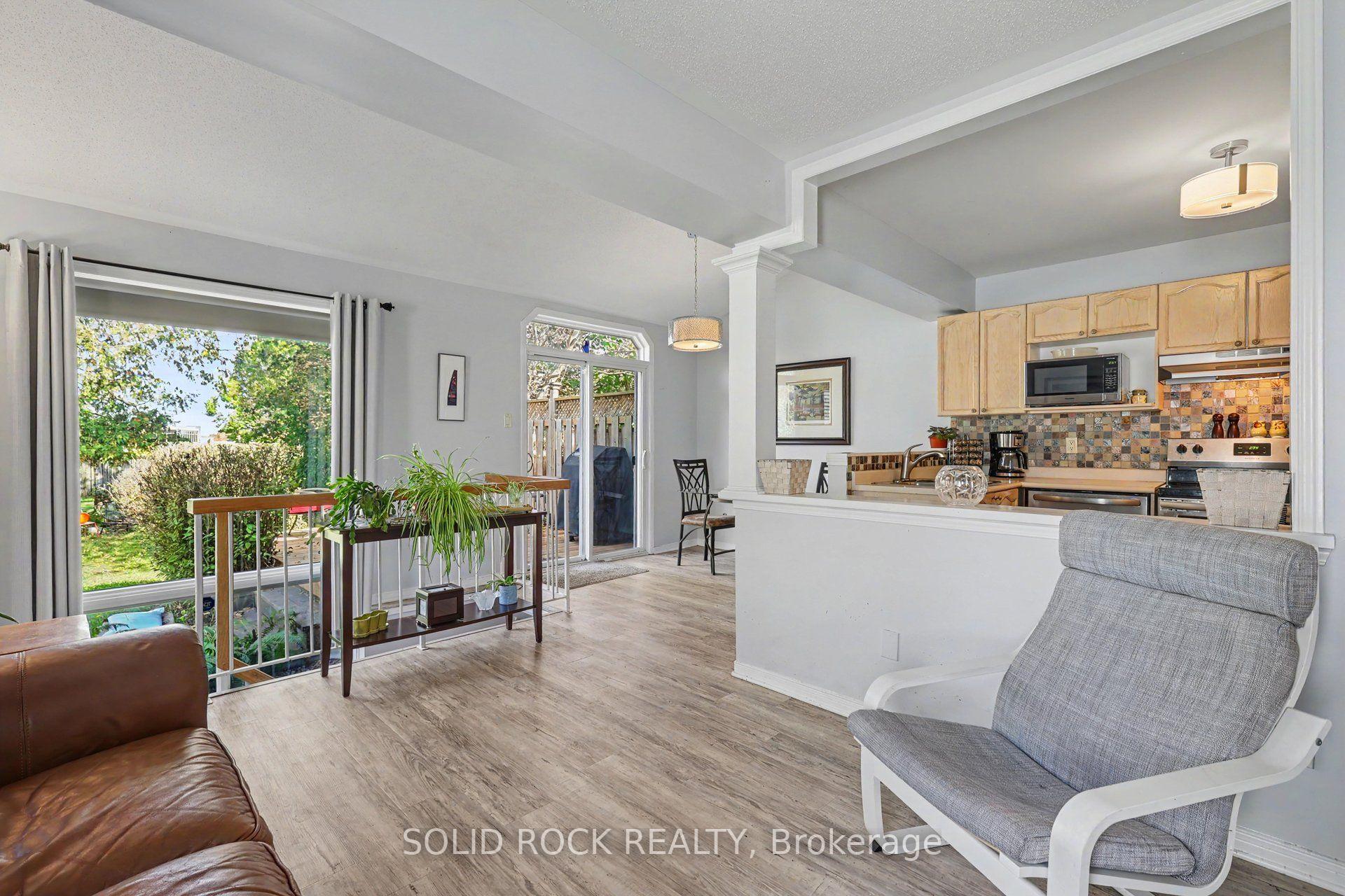 Photo 7 of 27 Randall James Drive, Ottawa, Stittsville (Central) — HOMEH