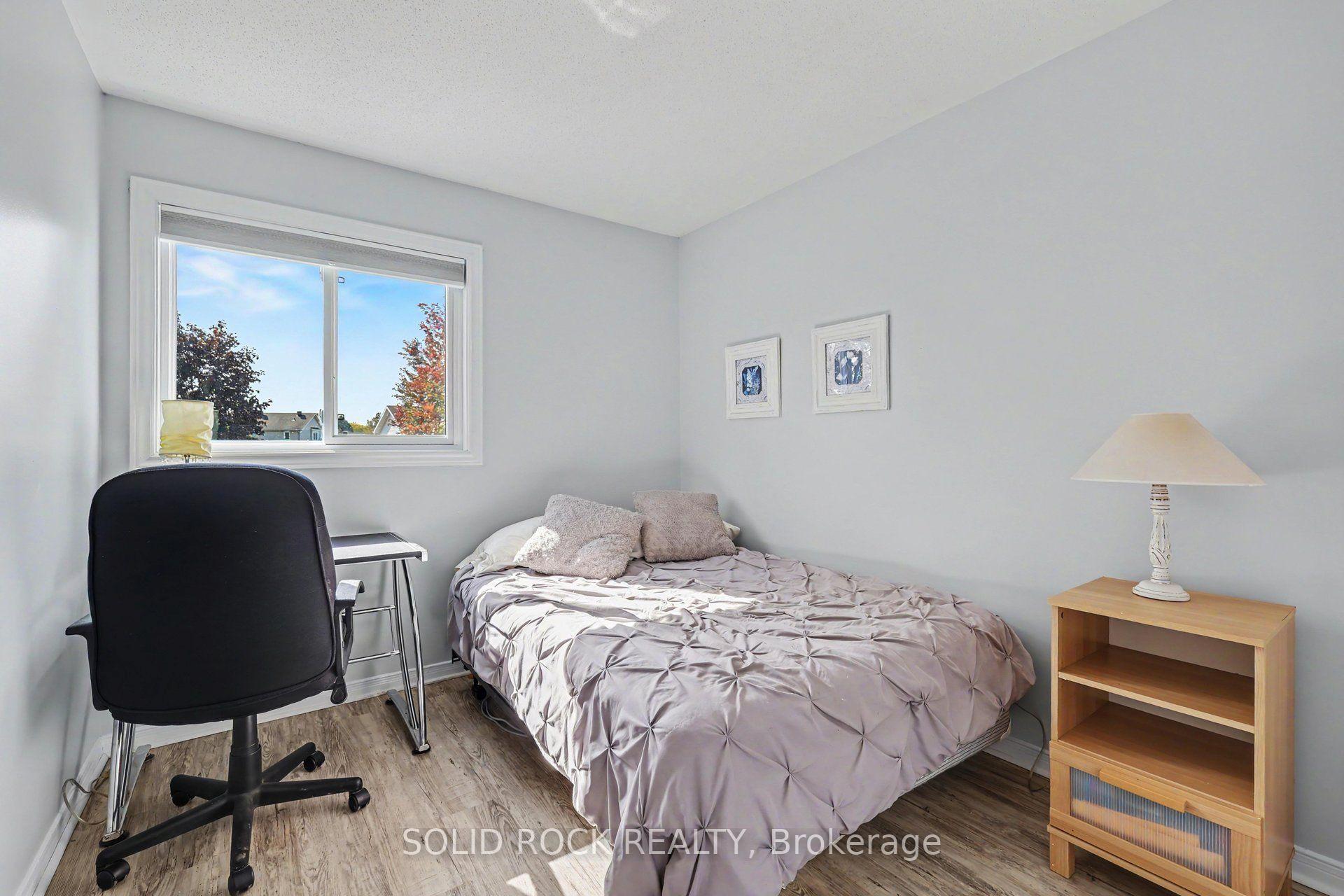 Photo 23 of 27 Randall James Drive, Ottawa, Stittsville (Central) — HOMEH