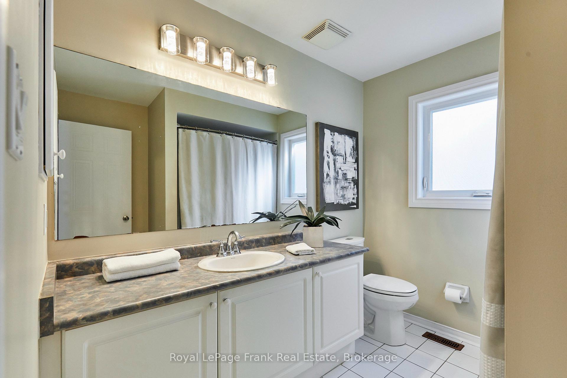 Photo 27 of 78 Beachgrove Crescent, Whitby, Taunton North — HOMEH