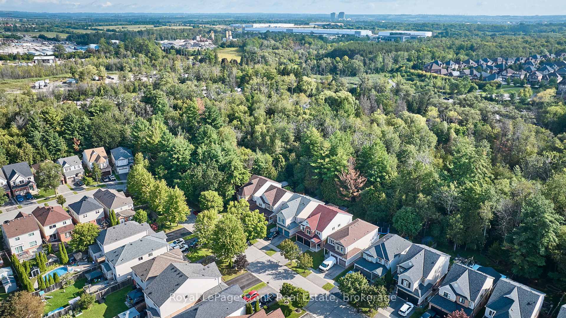 Photo 40 of 78 Beachgrove Crescent, Whitby, Taunton North — HOMEH
