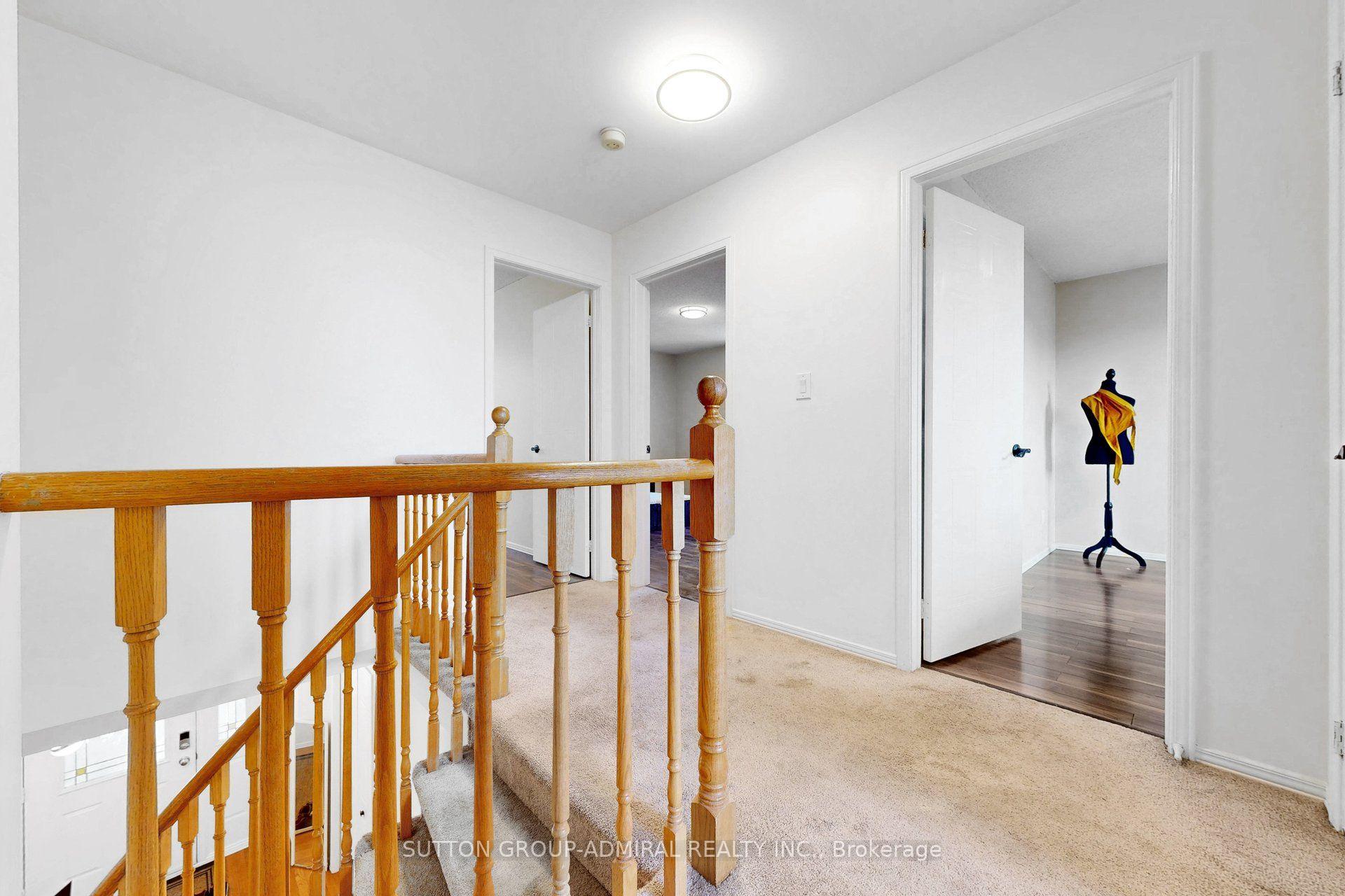 Photo 23 of 879 Peggoty Circle, Oshawa, Eastdale — HOMEH