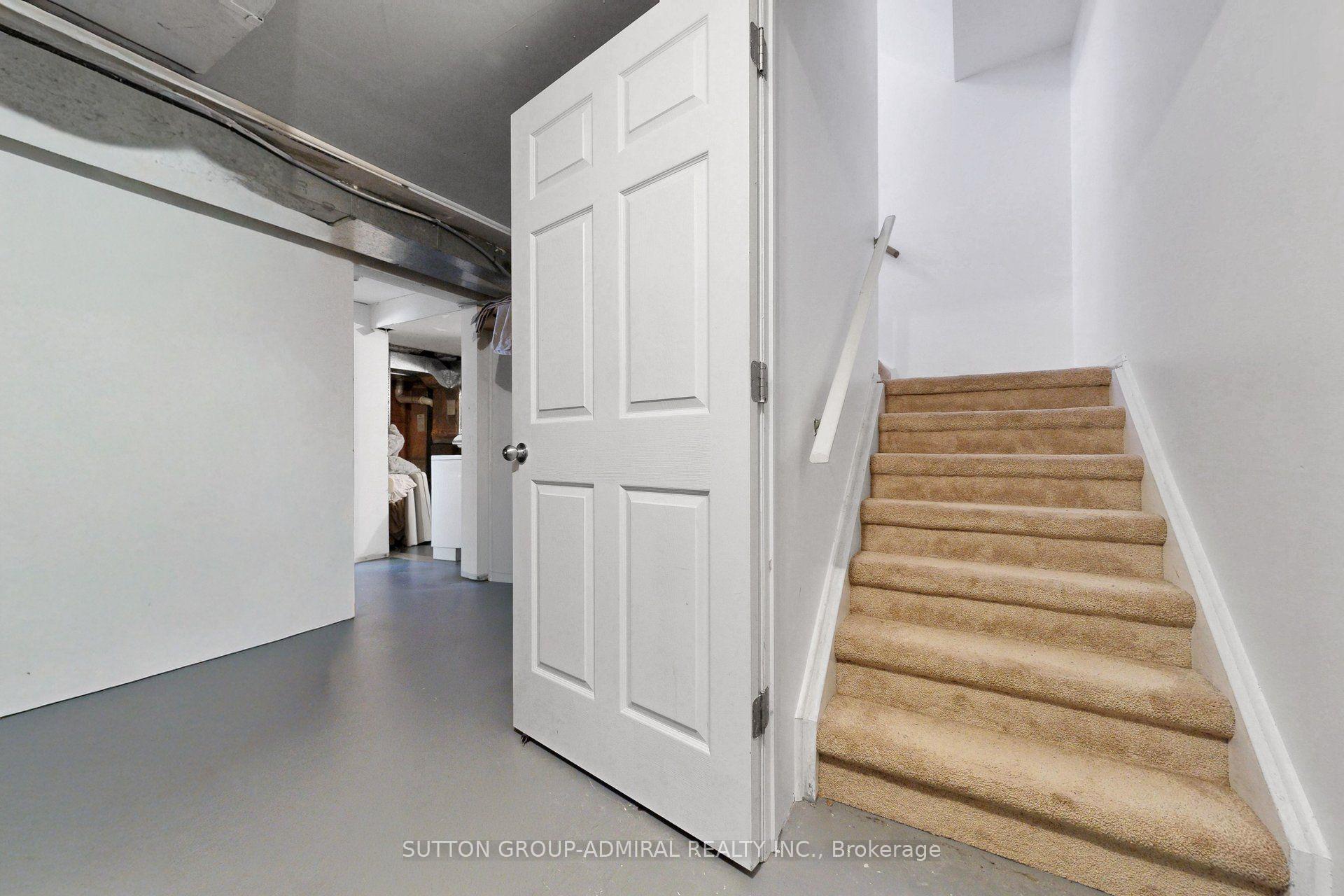 Photo 35 of 879 Peggoty Circle, Oshawa, Eastdale — HOMEH