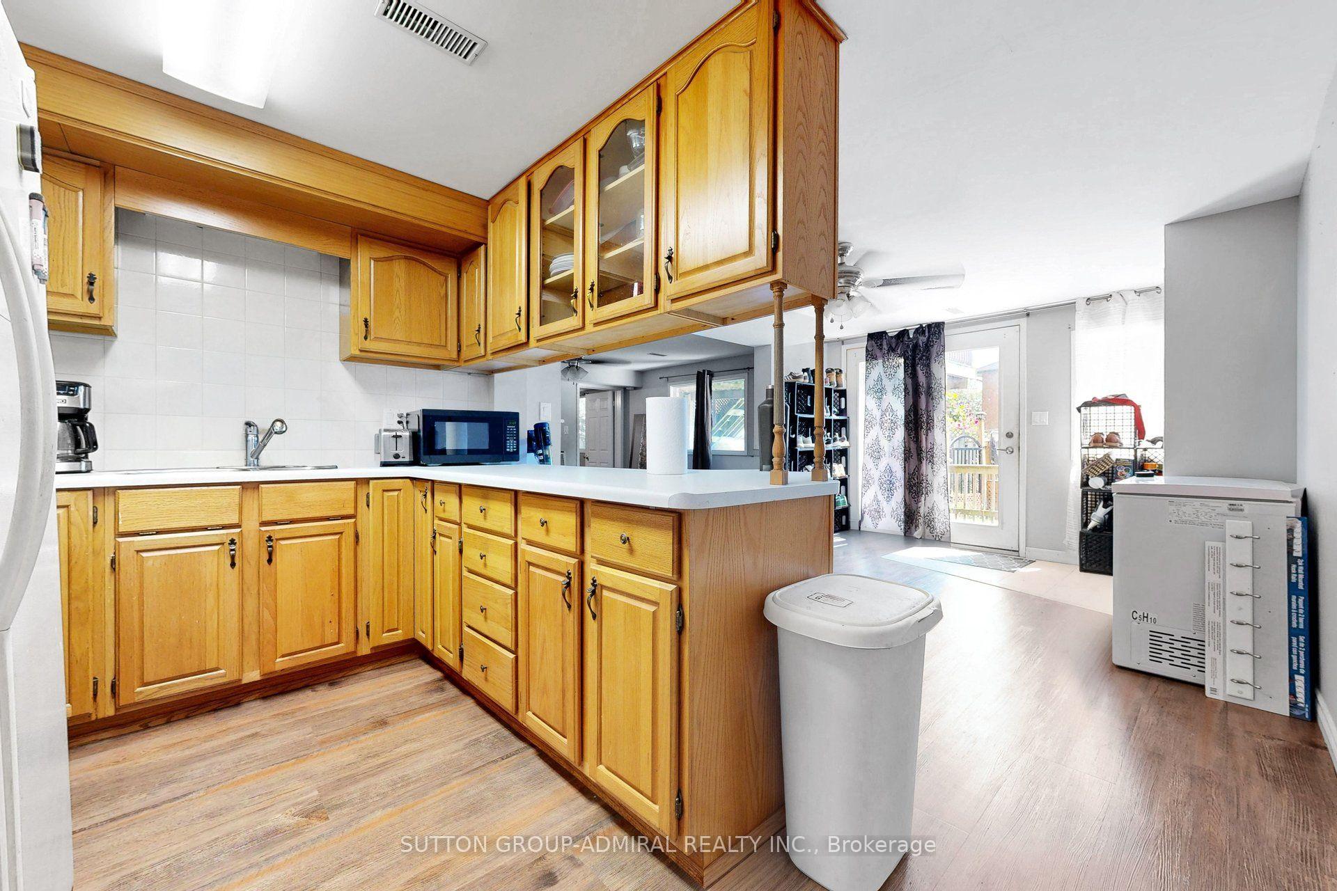 Photo 36 of 879 Peggoty Circle, Oshawa, Eastdale — HOMEH