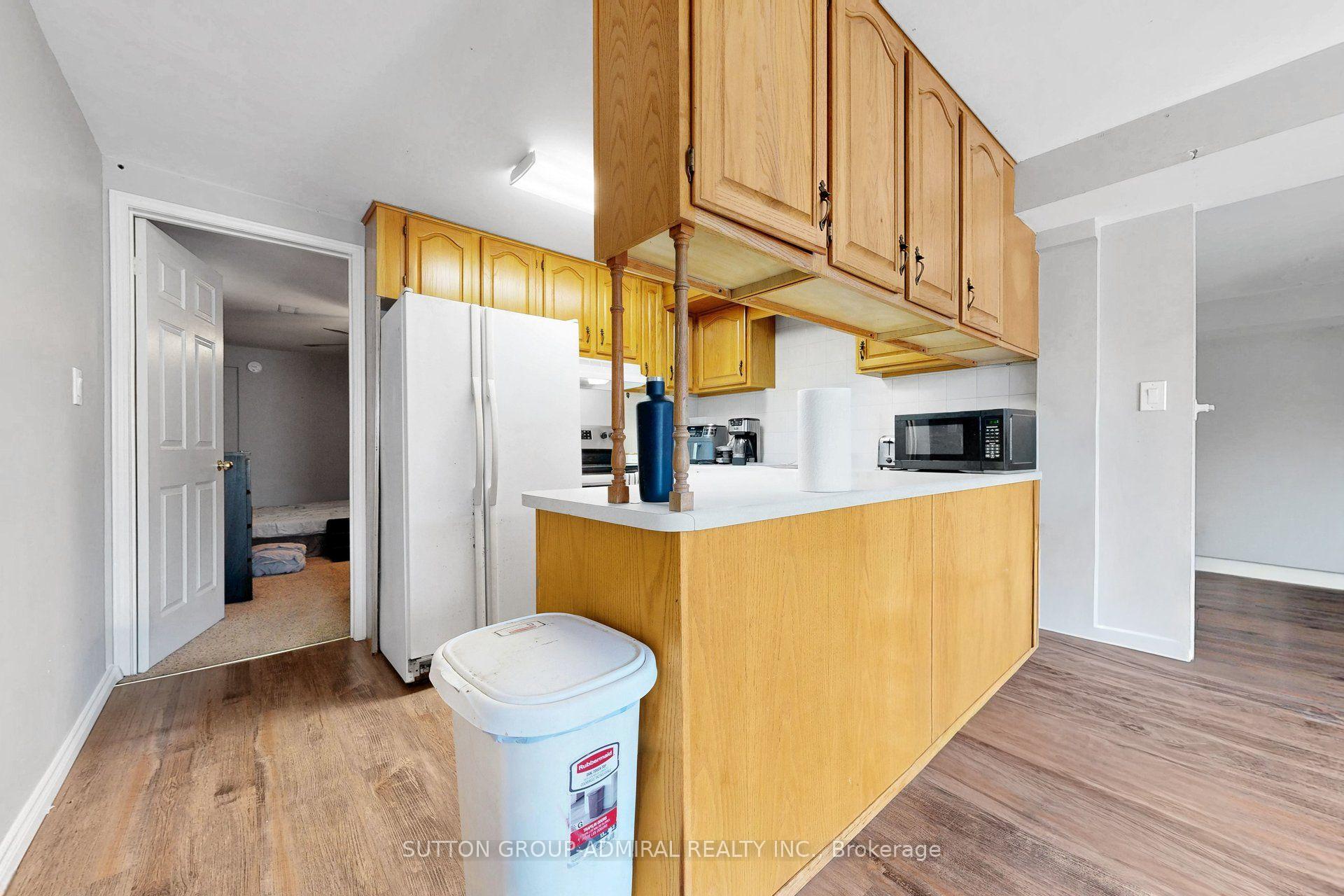 Photo 38 of 879 Peggoty Circle, Oshawa, Eastdale — HOMEH