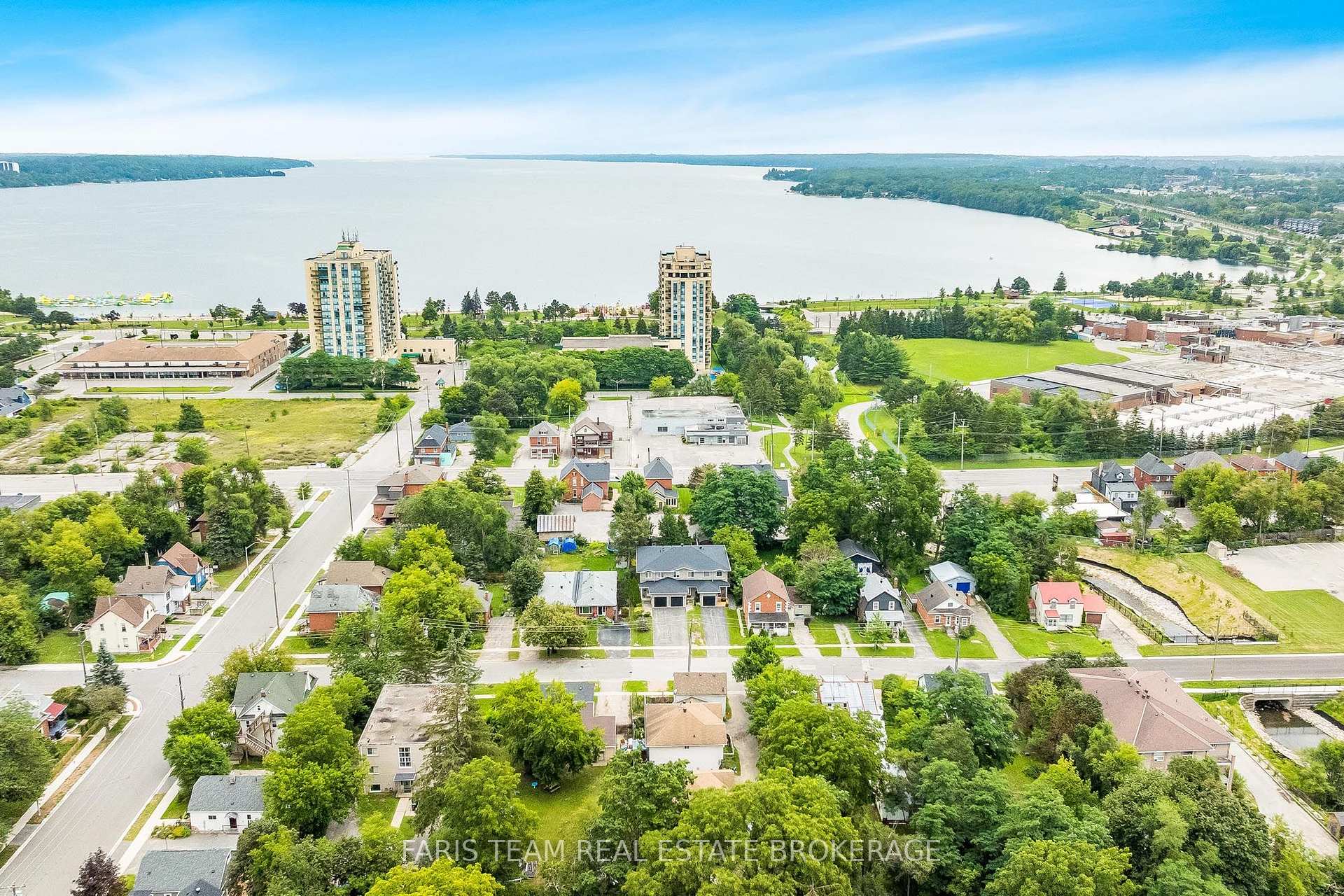 Photo 31 of 79 Sanford Street, Barrie, Sanford — HOMEH