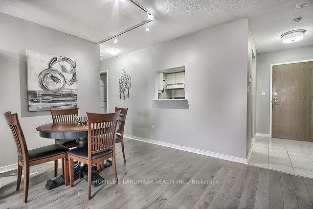 Photo 2 of Unit 702, 5 Concorde Place, North York, Banbury-Don Mills — HOMEH
