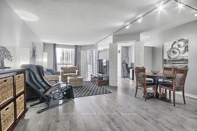 Photo 3 of Unit 702, 5 Concorde Place, North York, Banbury-Don Mills — HOMEH