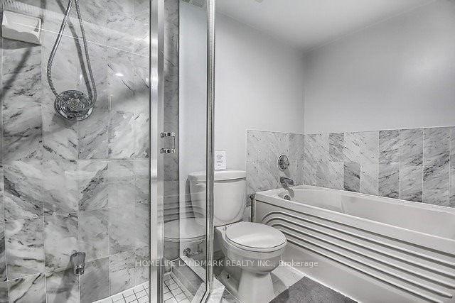 Photo 7 of Unit 702, 5 Concorde Place, North York, Banbury-Don Mills — HOMEH
