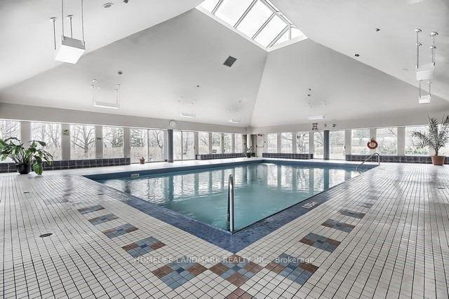 Photo 10 of Unit 702, 5 Concorde Place, North York, Banbury-Don Mills — HOMEH