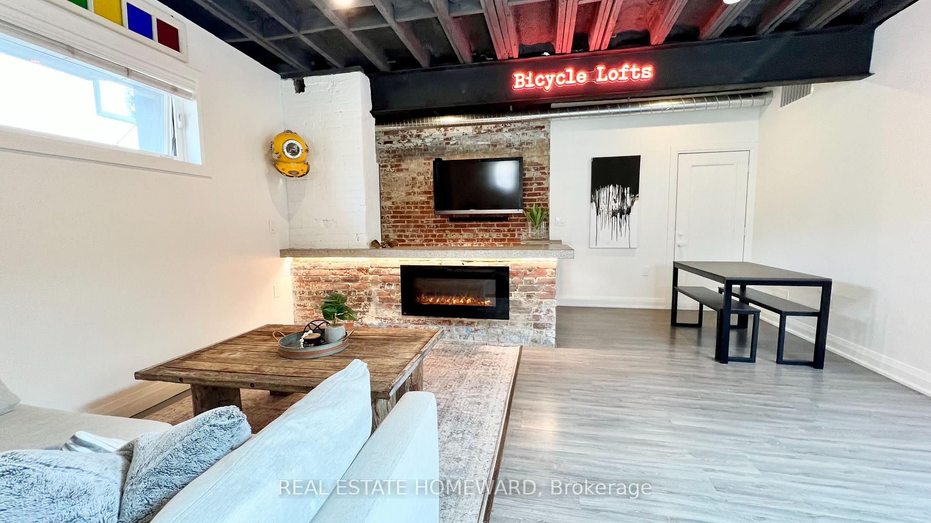 Photo 4 of 1233 Dundas Street E, Toronto, South Riverdale — HOMEH