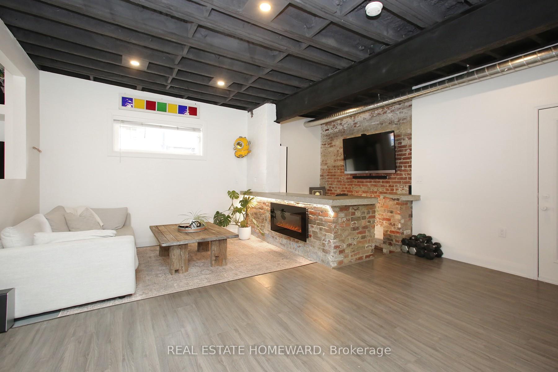 Photo 6 of 1233 Dundas Street E, Toronto, South Riverdale — HOMEH
