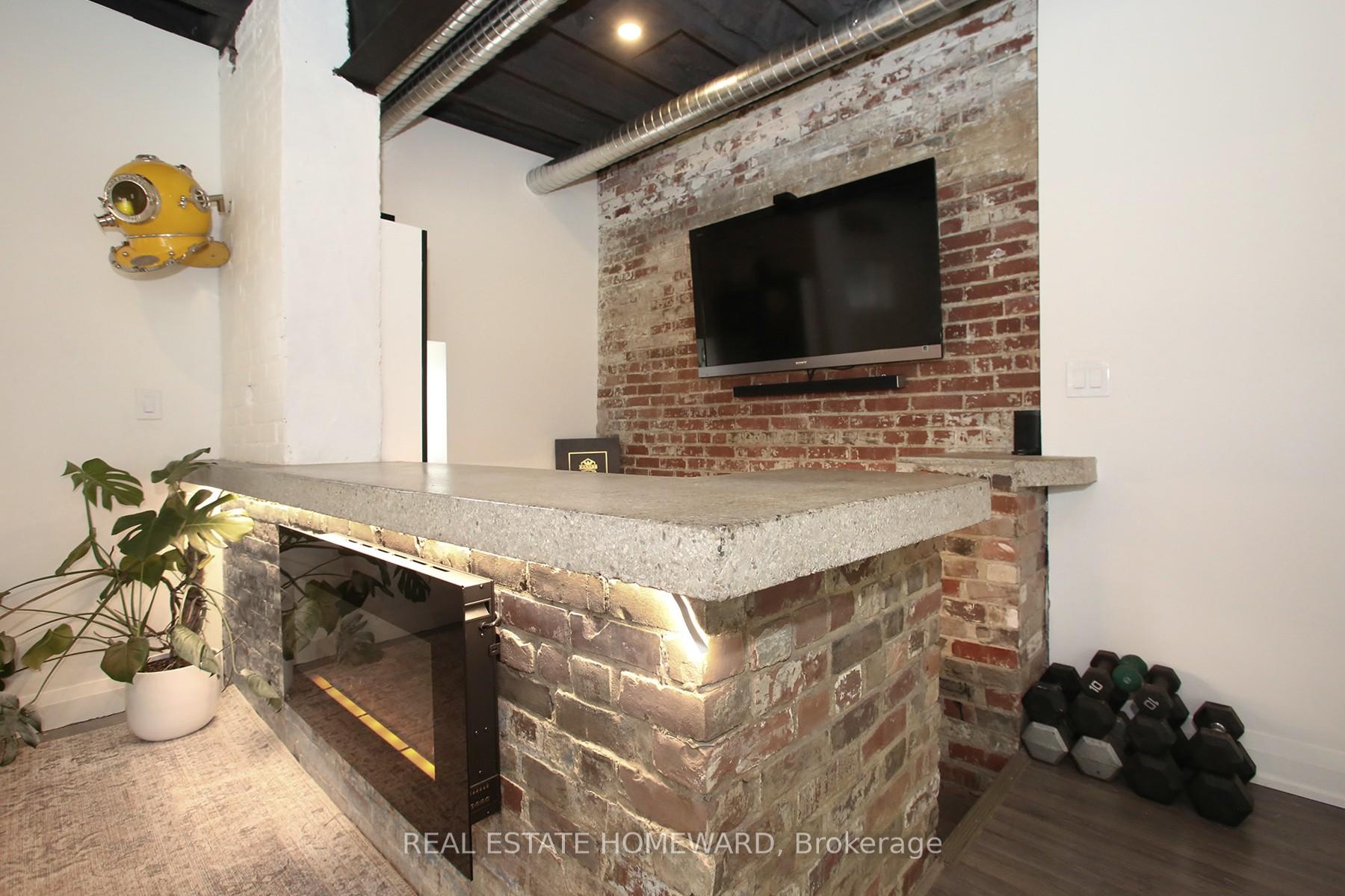 Photo 8 of 1233 Dundas Street E, Toronto, South Riverdale — HOMEH