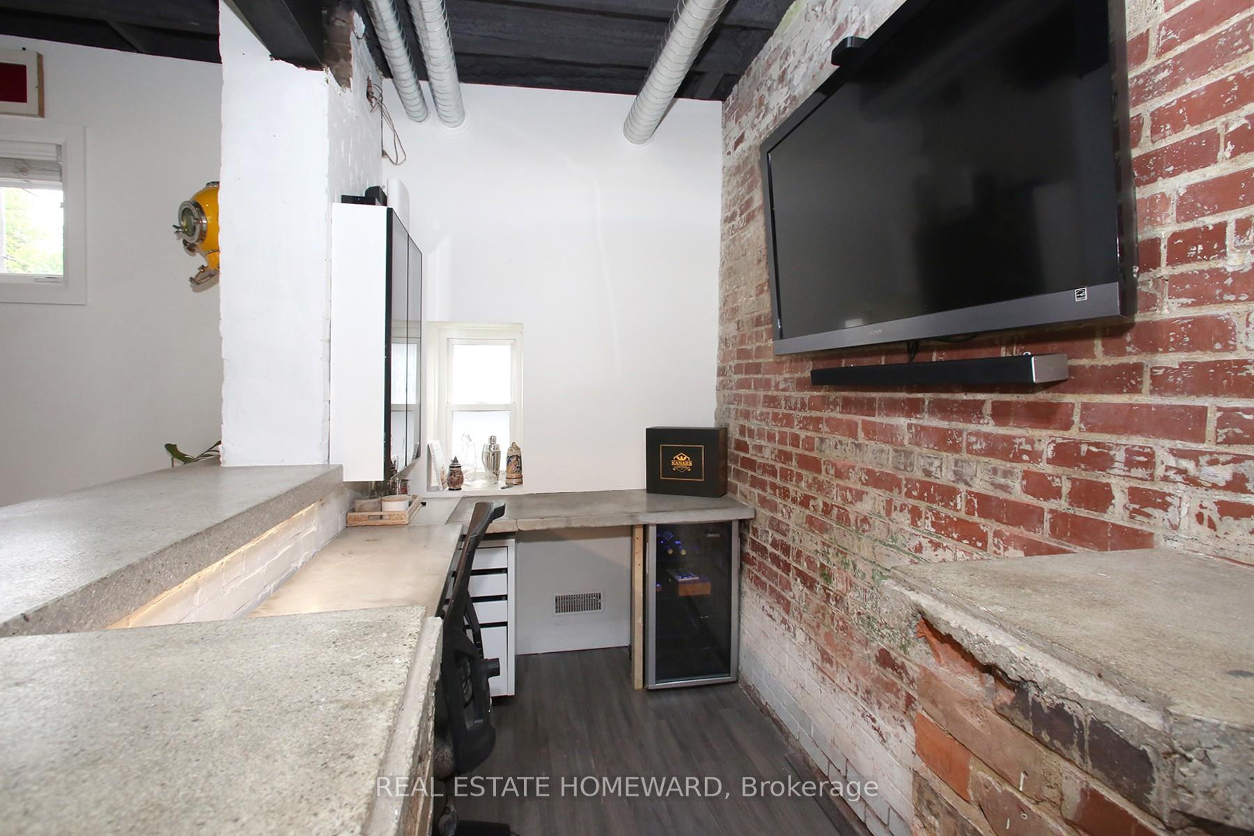 Photo 9 of 1233 Dundas Street E, Toronto, South Riverdale — HOMEH