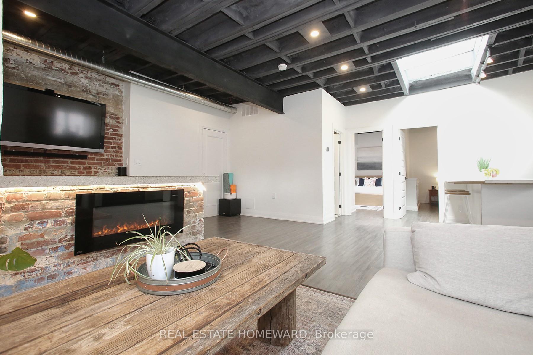 Photo 11 of 1233 Dundas Street E, Toronto, South Riverdale — HOMEH