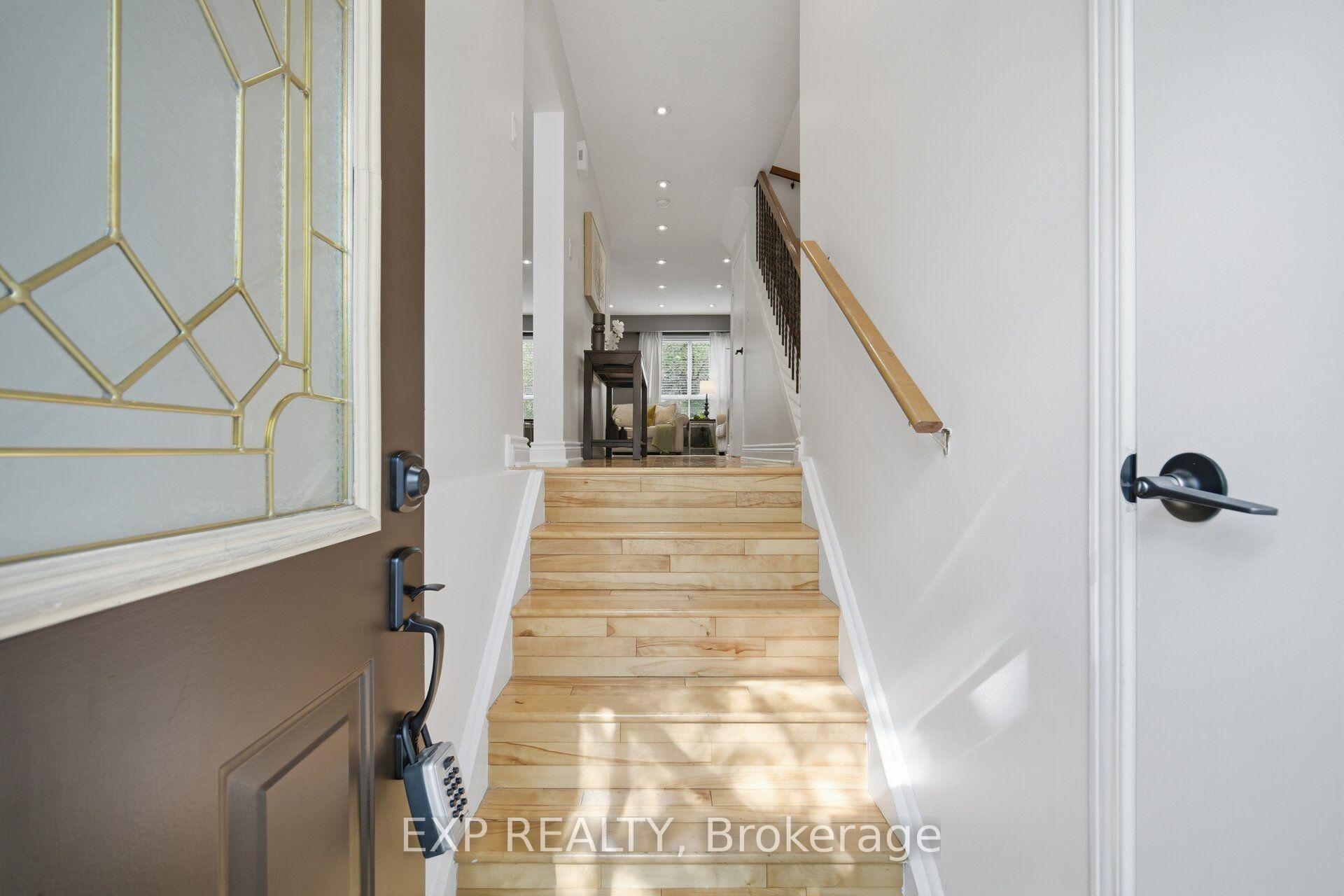 Photo 6 of 157 Moregate Crescent, Brampton, Central Park — HOMEH