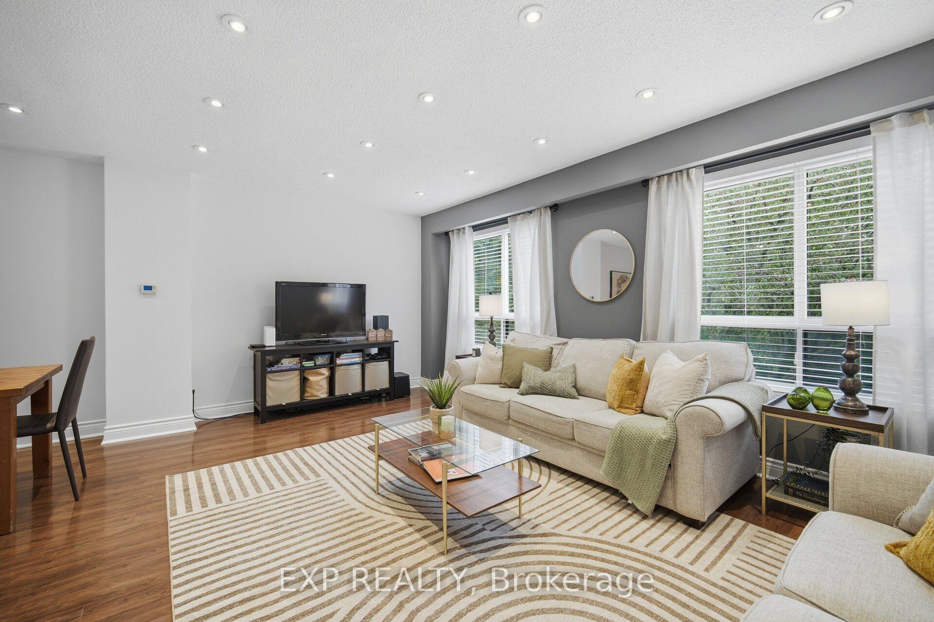 Photo 13 of 157 Moregate Crescent, Brampton, Central Park — HOMEH