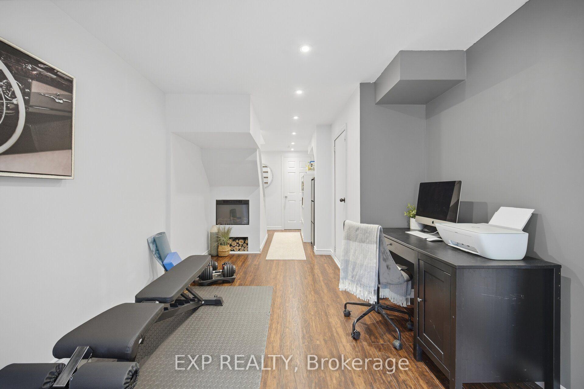 Photo 35 of 157 Moregate Crescent, Brampton, Central Park — HOMEH