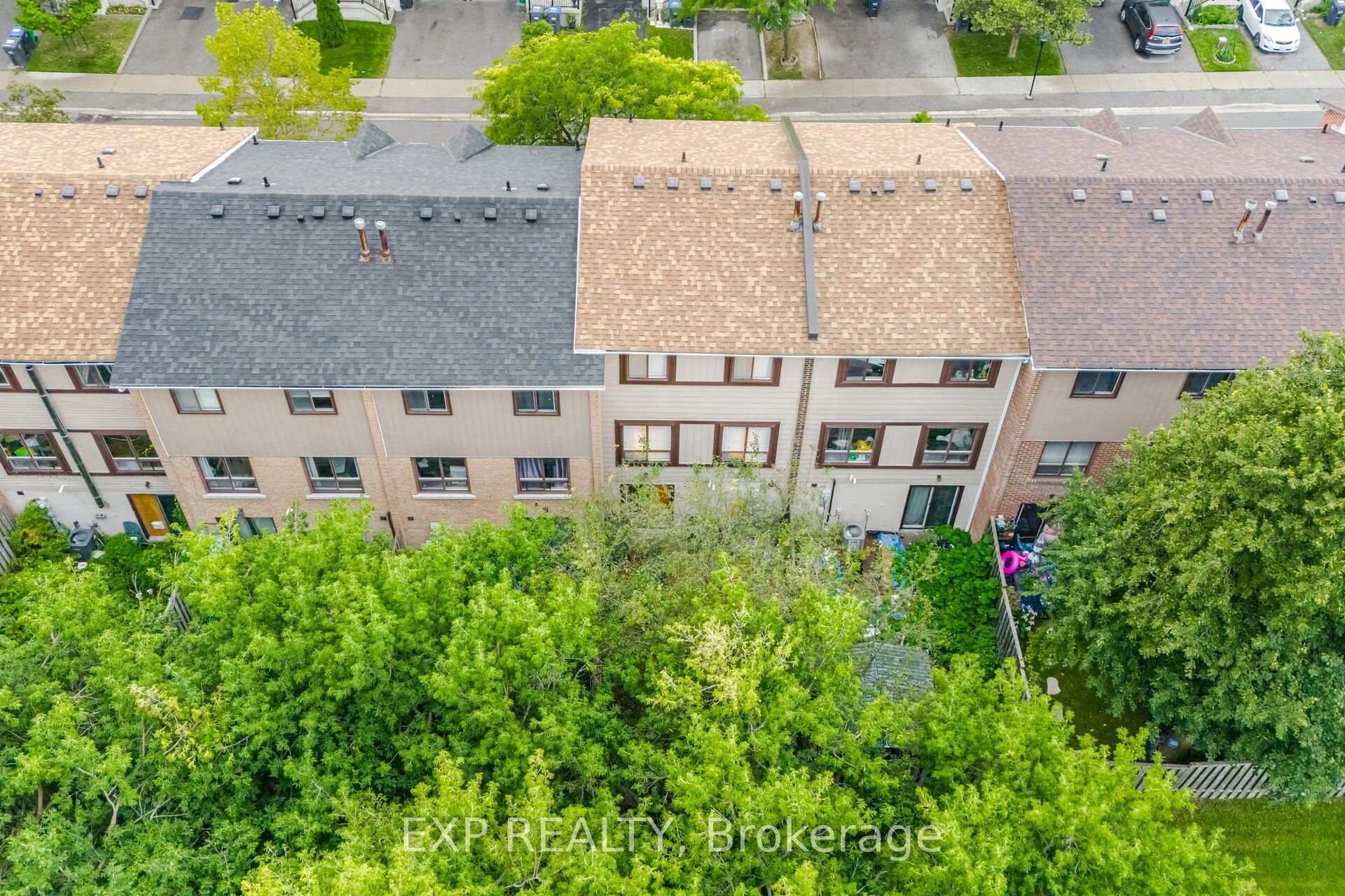 Photo 41 of 157 Moregate Crescent, Brampton, Central Park — HOMEH