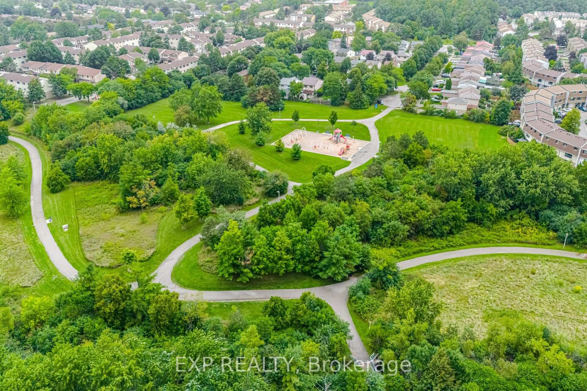 Photo 44 of 157 Moregate Crescent, Brampton, Central Park — HOMEH