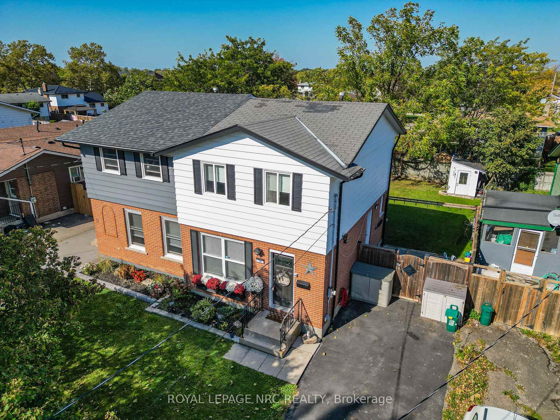 Photo 3 of 73 Green Maple Drive, St. Catharines, Secord Woods — HOMEH