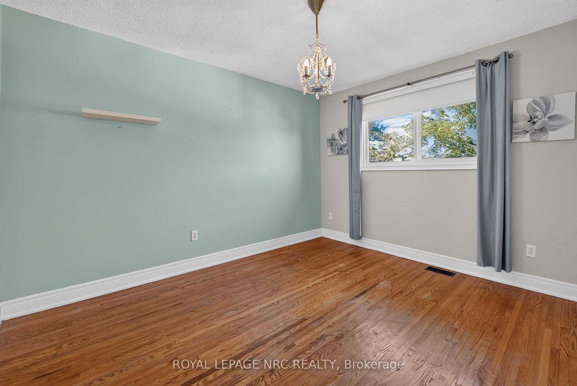 Photo 13 of 73 Green Maple Drive, St. Catharines, Secord Woods — HOMEH