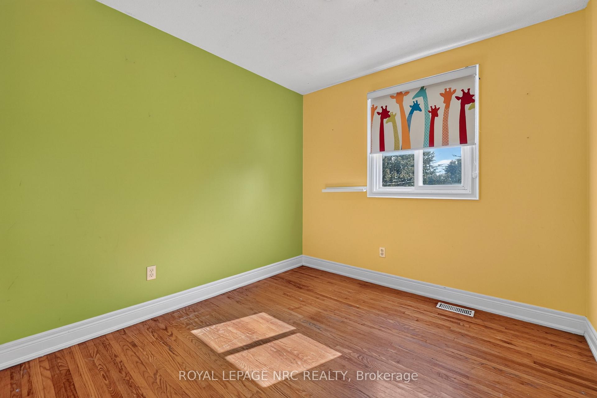Photo 17 of 73 Green Maple Drive, St. Catharines, Secord Woods — HOMEH