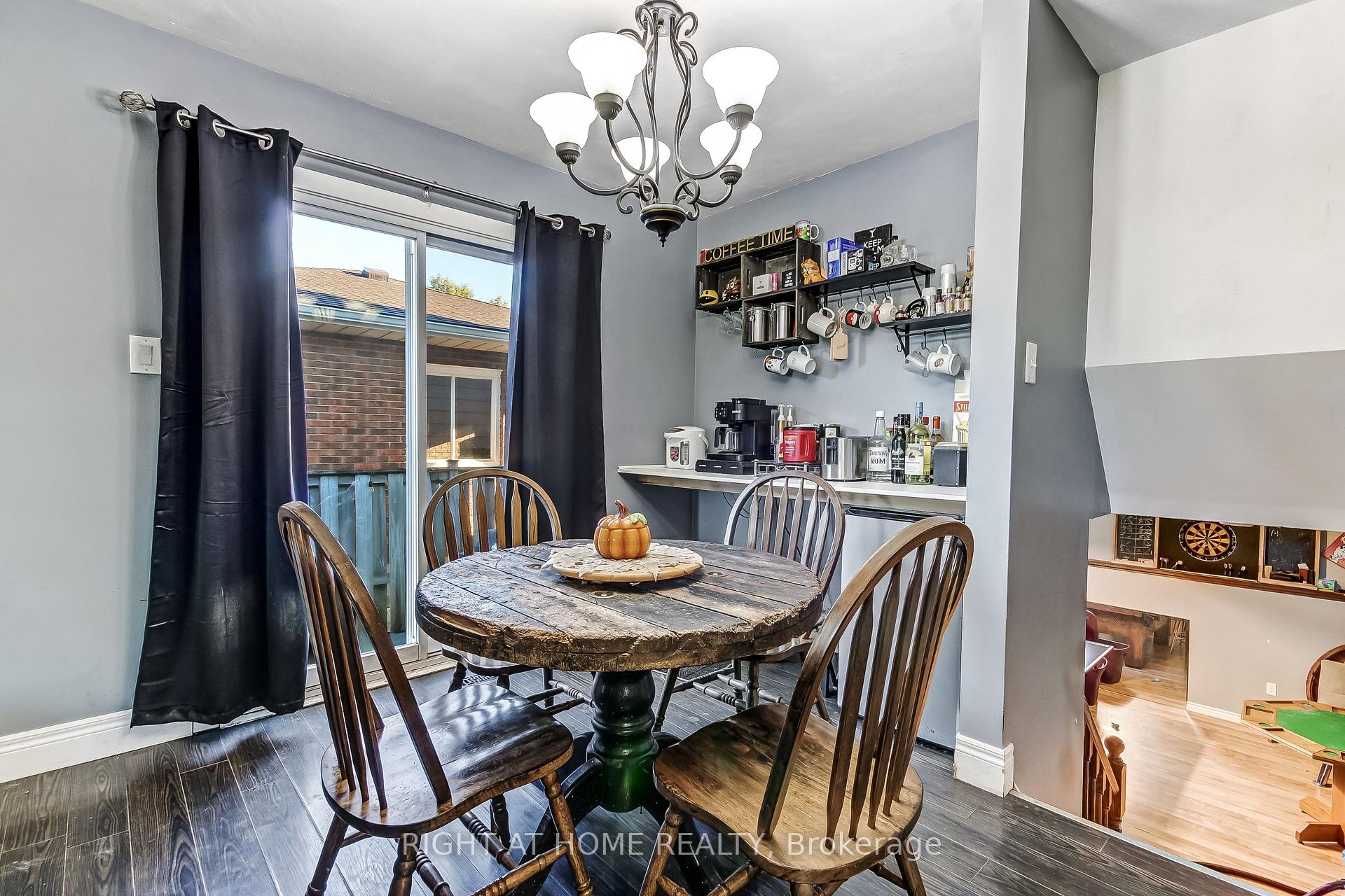 Photo 6 of 10 David Drive, St. Thomas — HOMEH