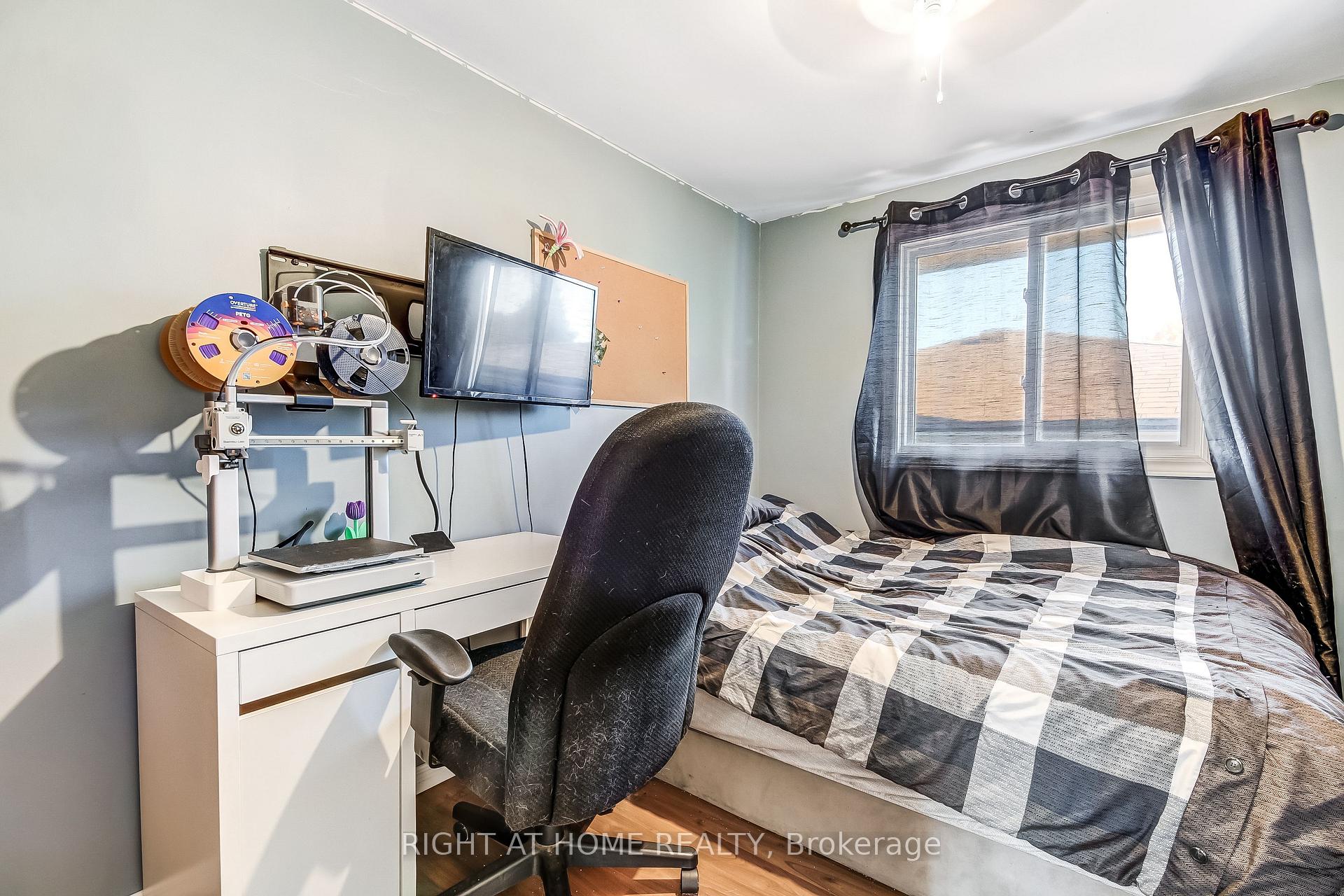 Photo 13 of 10 David Drive, St. Thomas — HOMEH