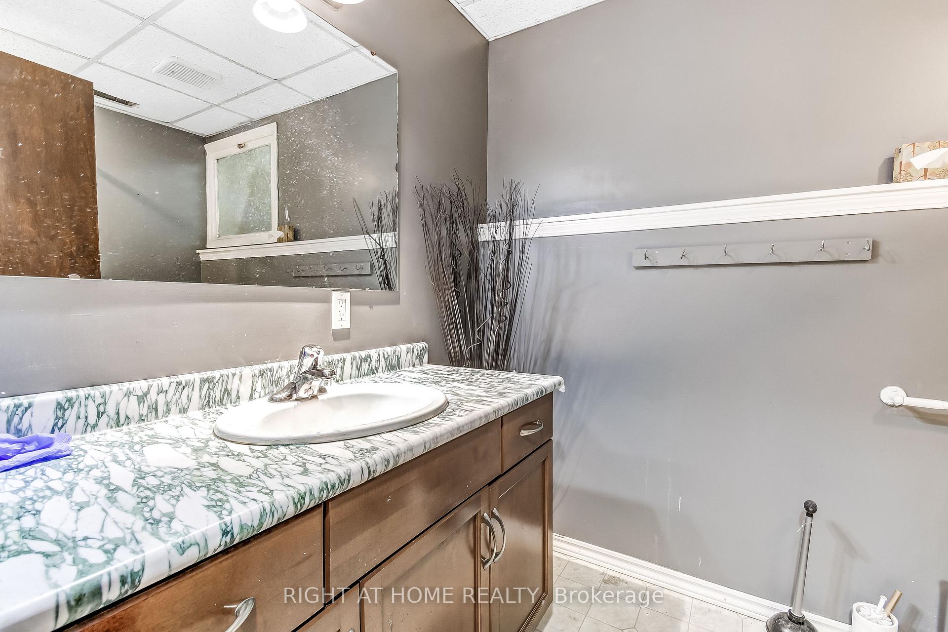Photo 16 of 10 David Drive, St. Thomas — HOMEH