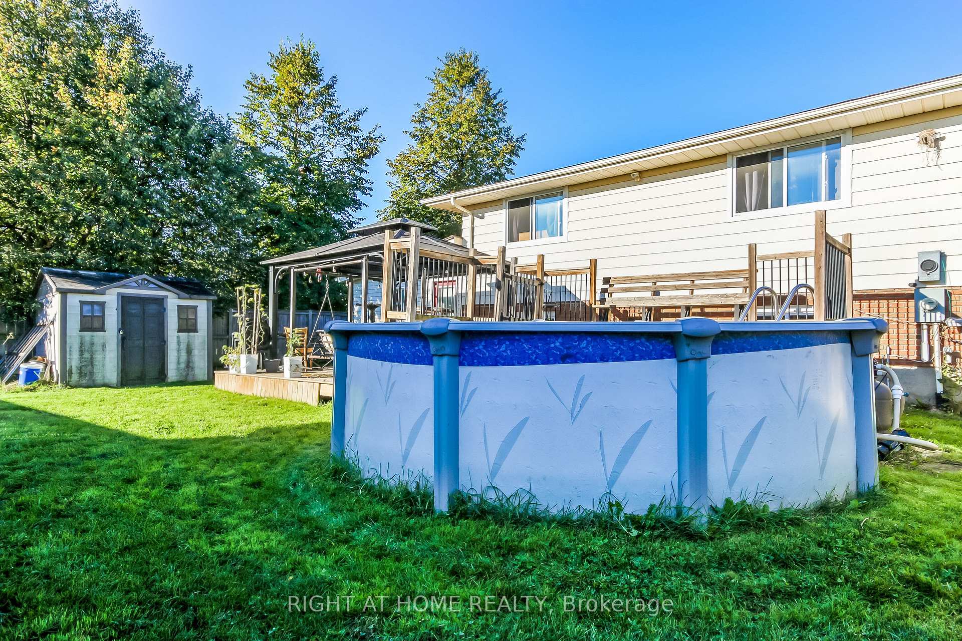 Photo 20 of 10 David Drive, St. Thomas — HOMEH