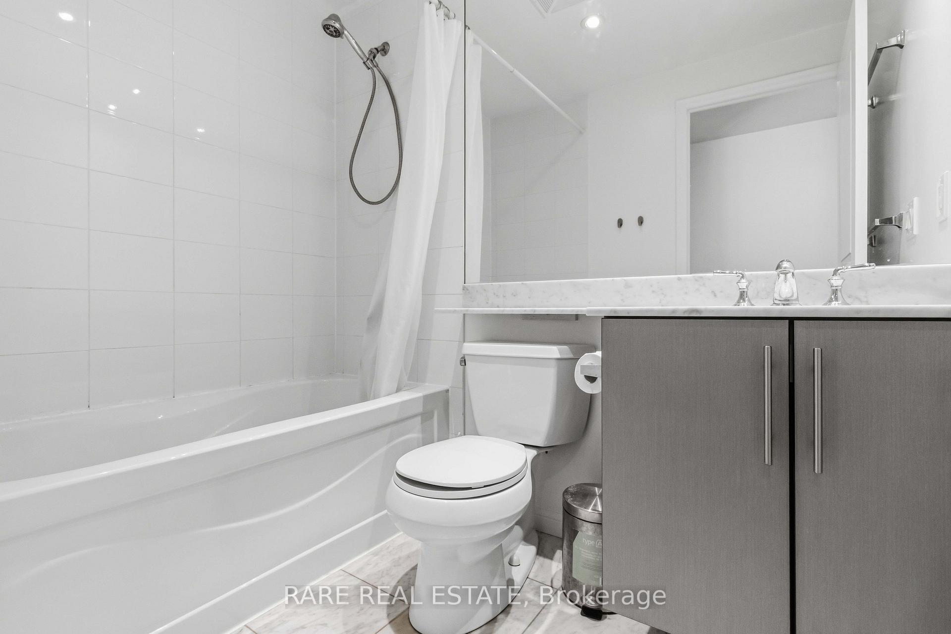 Photo 11 of Unit 1515, 628 Fleet Street, Toronto, Niagara — HOMEH