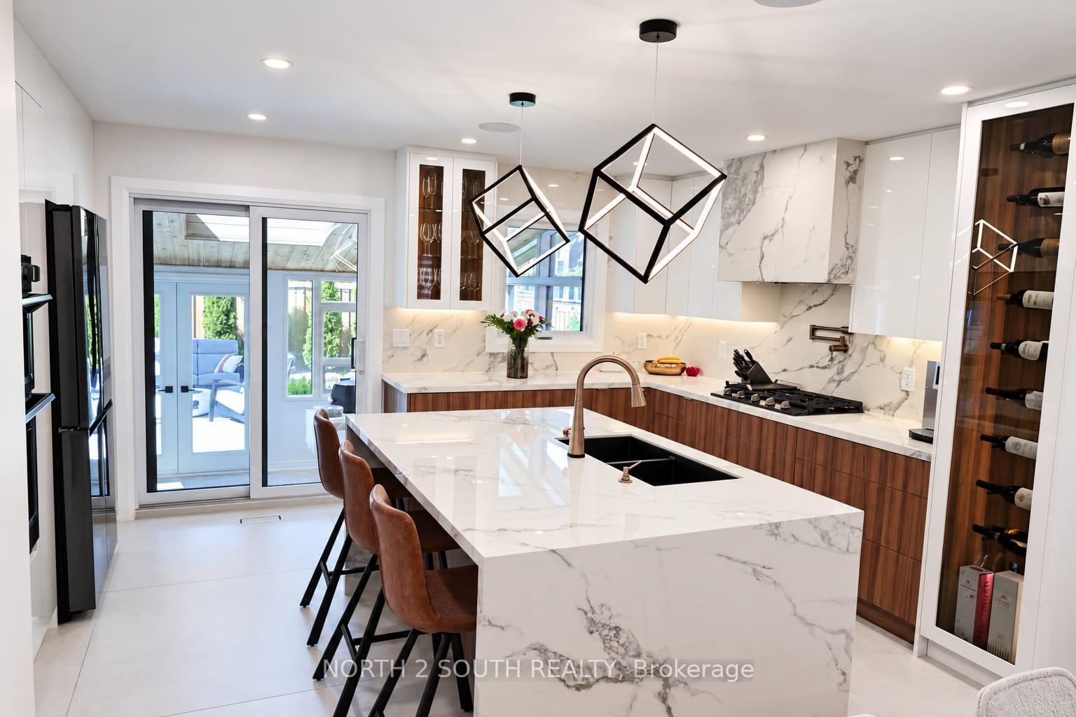 Photo 10 of 319 Glen Shields Avenue, Vaughan, Glen Shields — HOMEH