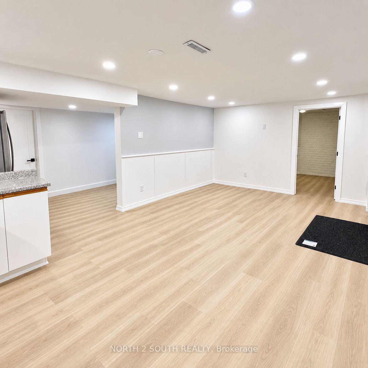 Photo 31 of 319 Glen Shields Avenue, Vaughan, Glen Shields — HOMEH