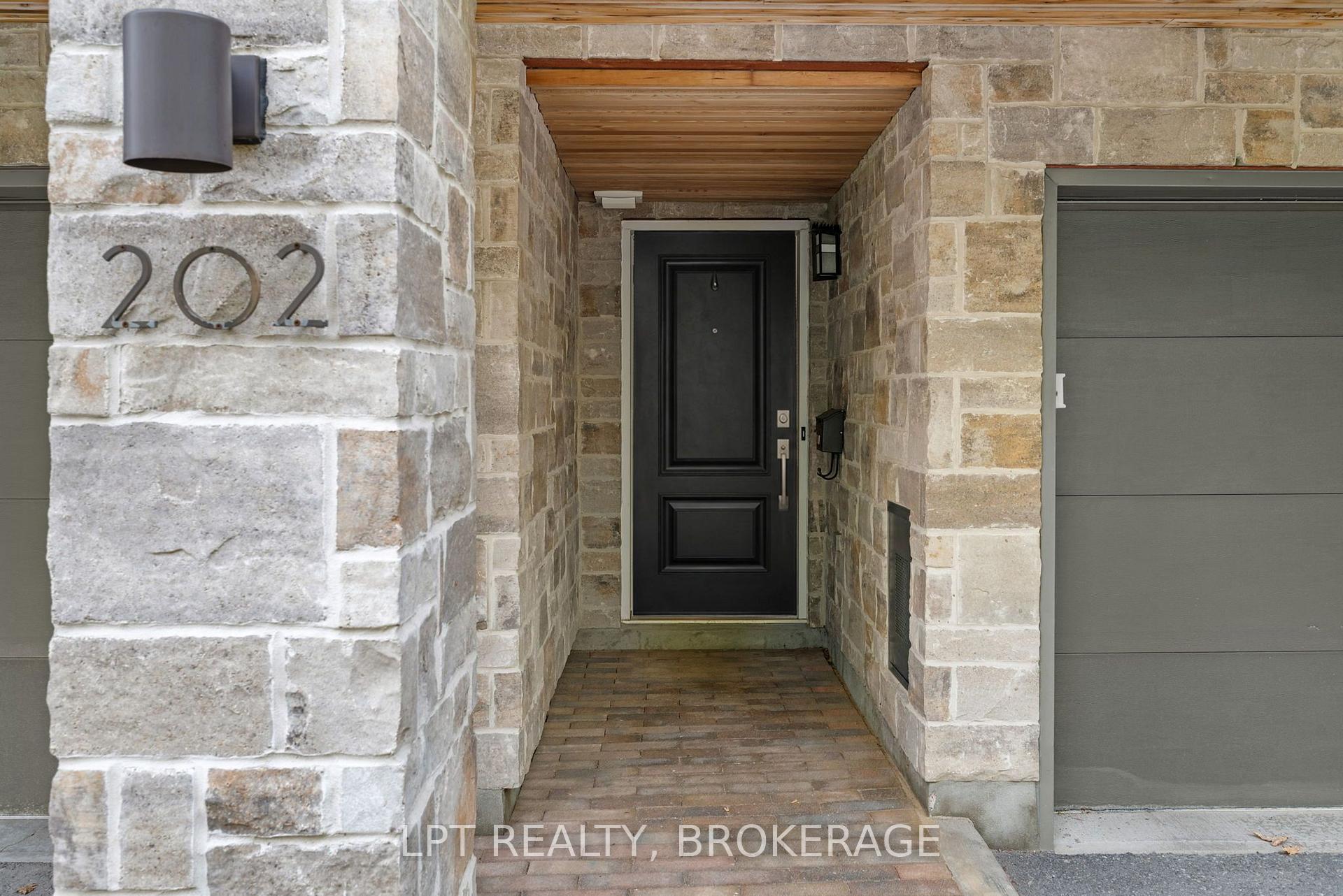 Photo 2 of 202 Dalkeith Private, Ottawa, Ottawa West — HOMEH