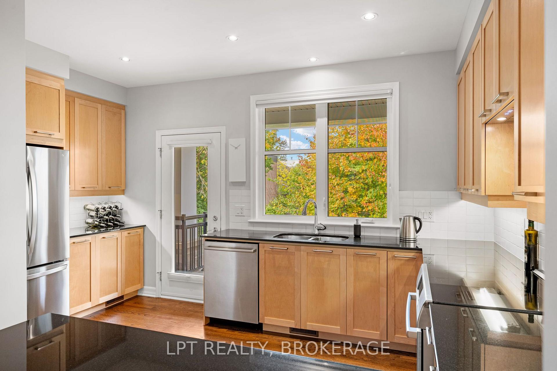 Photo 17 of 202 Dalkeith Private, Ottawa, Ottawa West — HOMEH