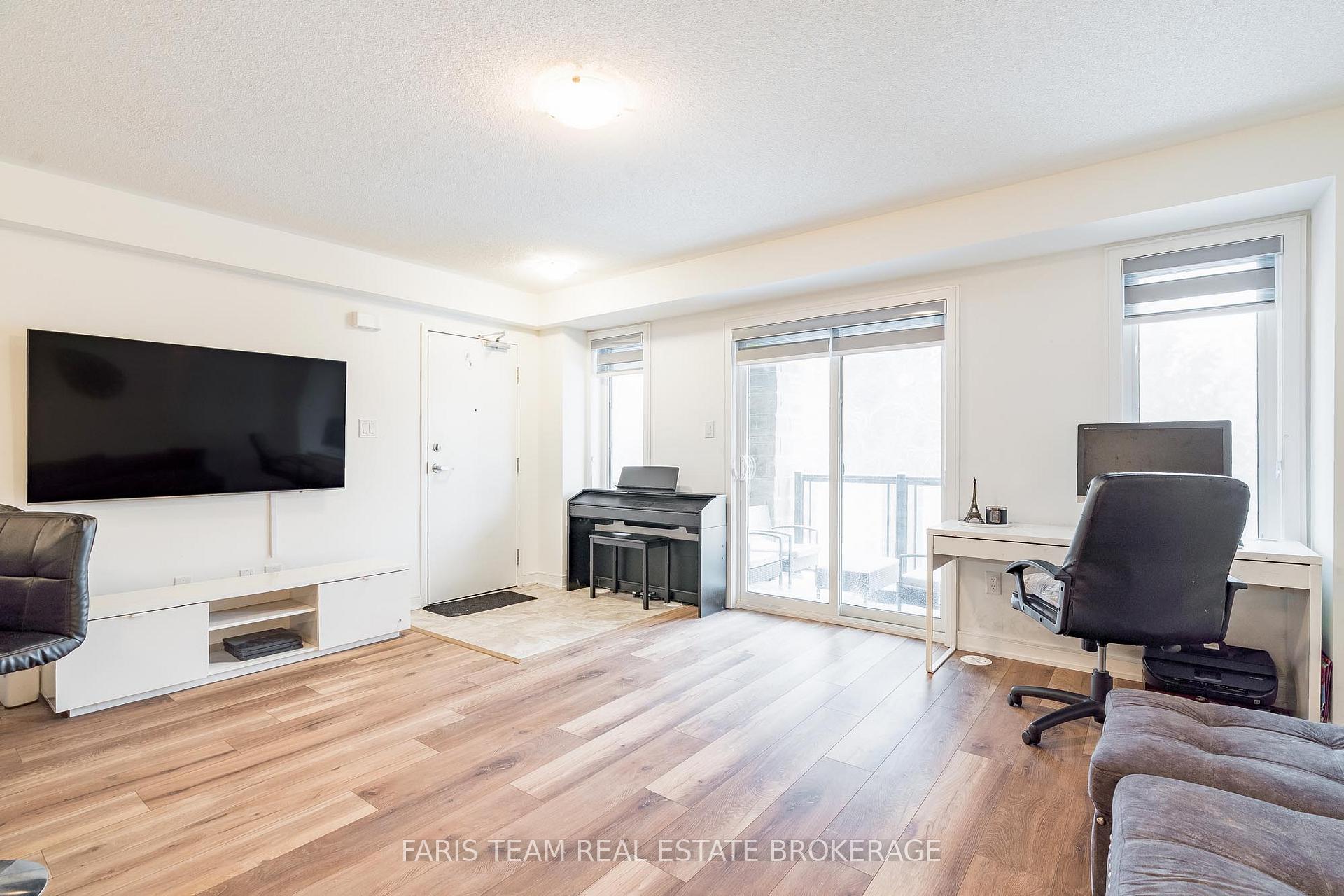 Photo 13 of 39 Appletree Lane, Barrie, Innis-Shore — HOMEH