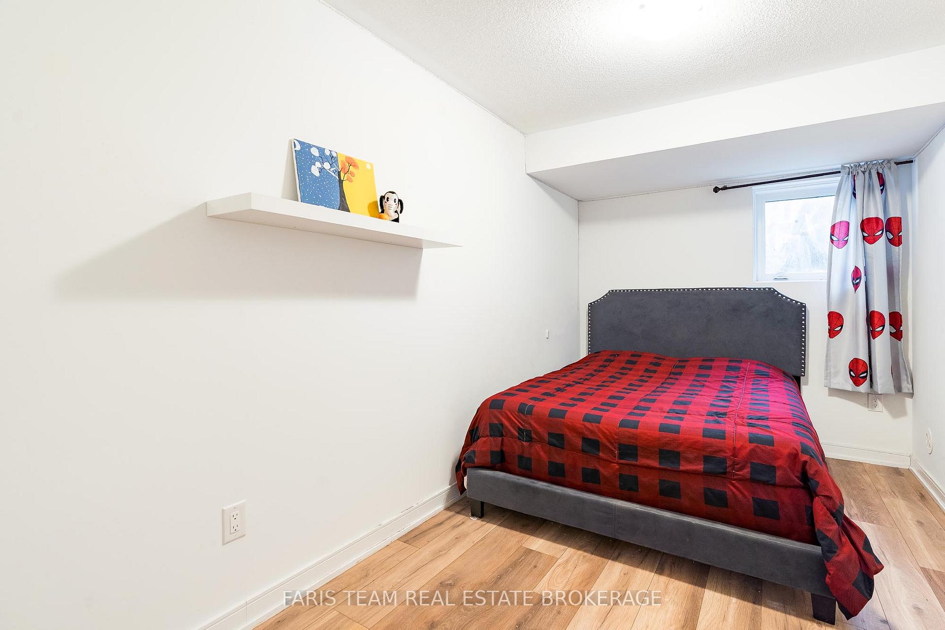 Photo 23 of 39 Appletree Lane, Barrie, Innis-Shore — HOMEH