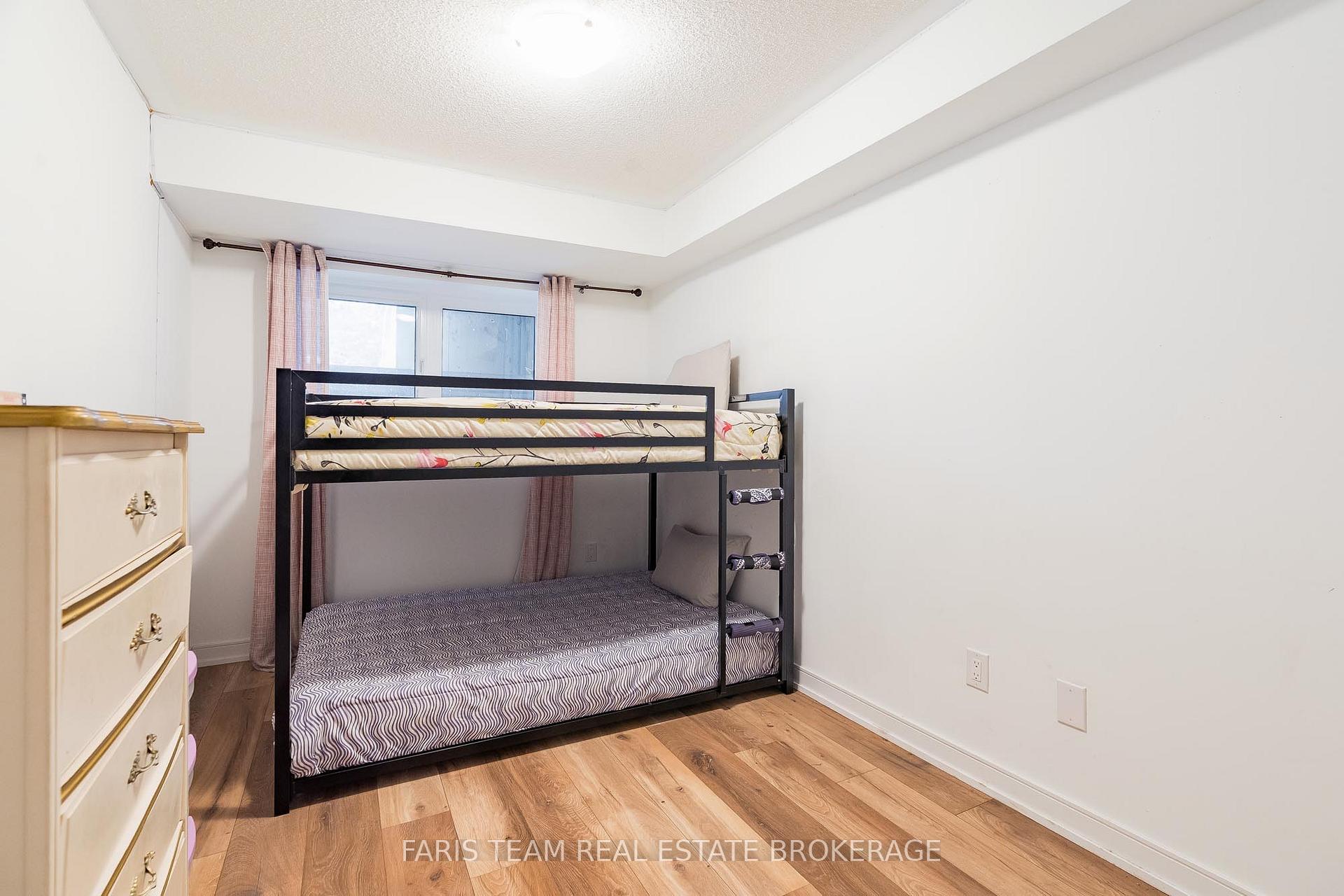 Photo 25 of 39 Appletree Lane, Barrie, Innis-Shore — HOMEH