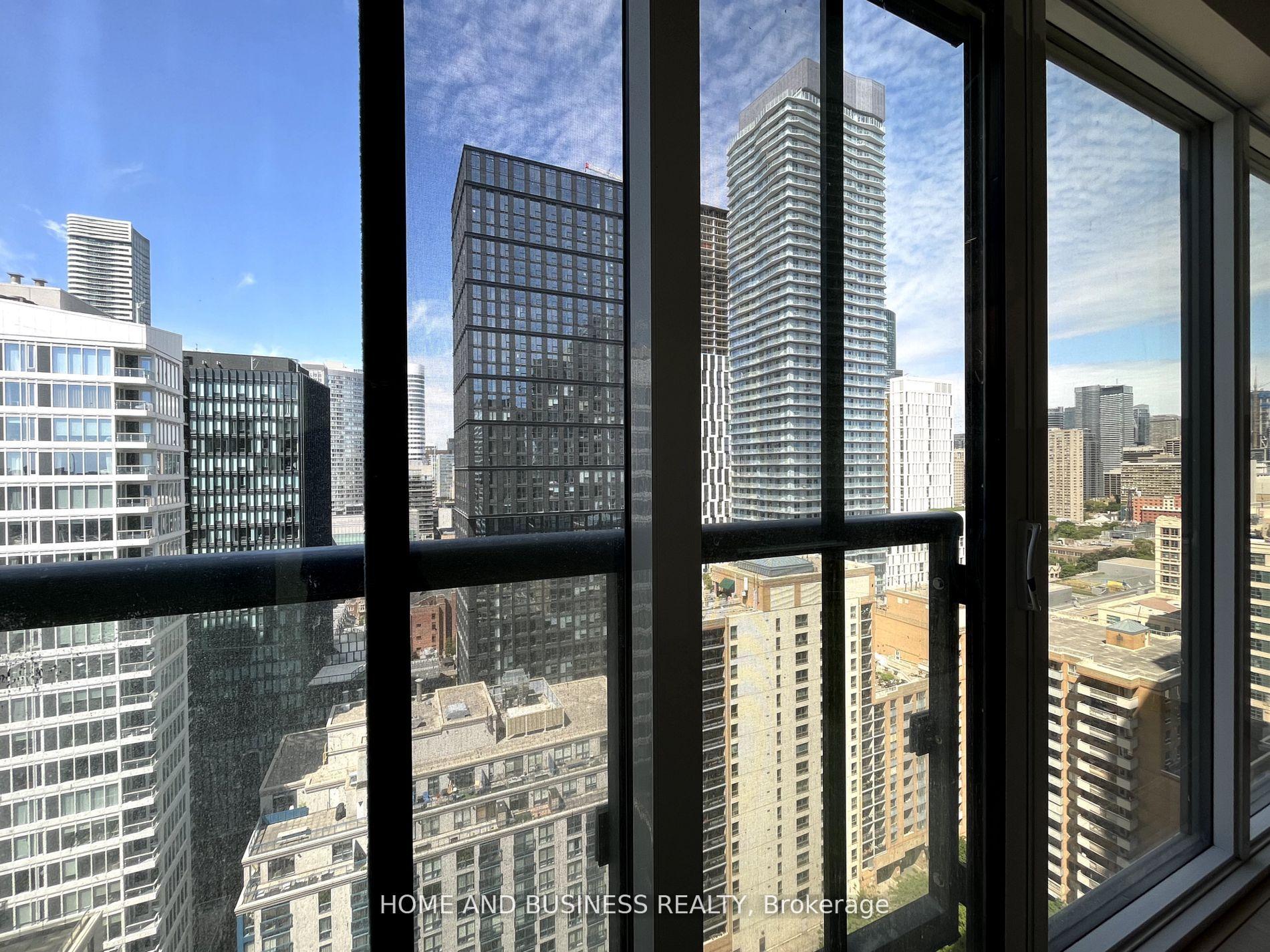 Photo 5 of Unit 2304, 65 Mutual Street, Toronto, Church-Yonge Corridor — HOMEH