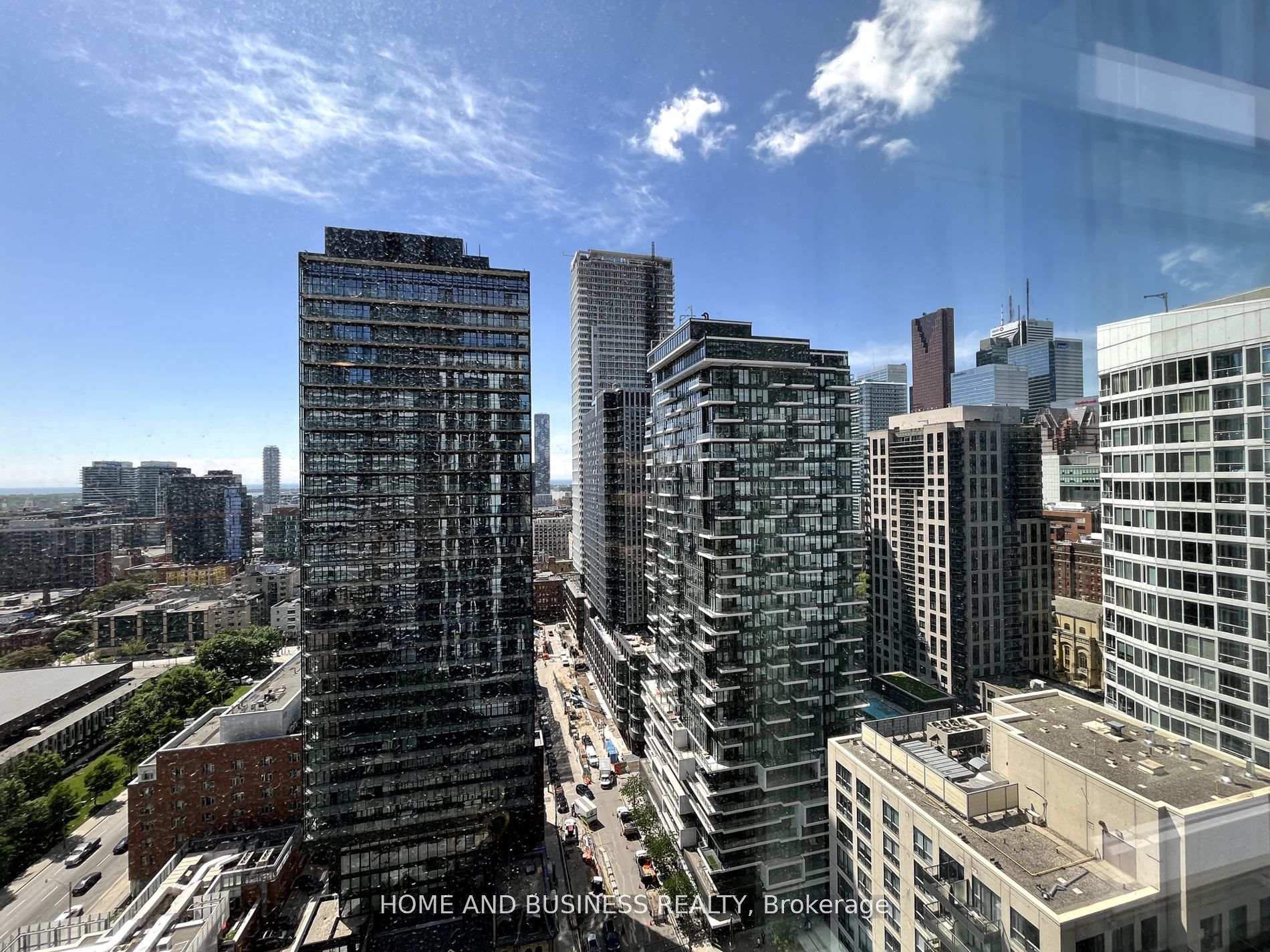 Photo 7 of Unit 2304, 65 Mutual Street, Toronto, Church-Yonge Corridor — HOMEH