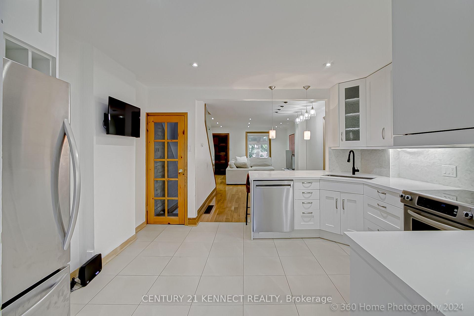 Photo 8 of 48 Stephenson Avenue, Toronto, East End-Danforth — HOMEH