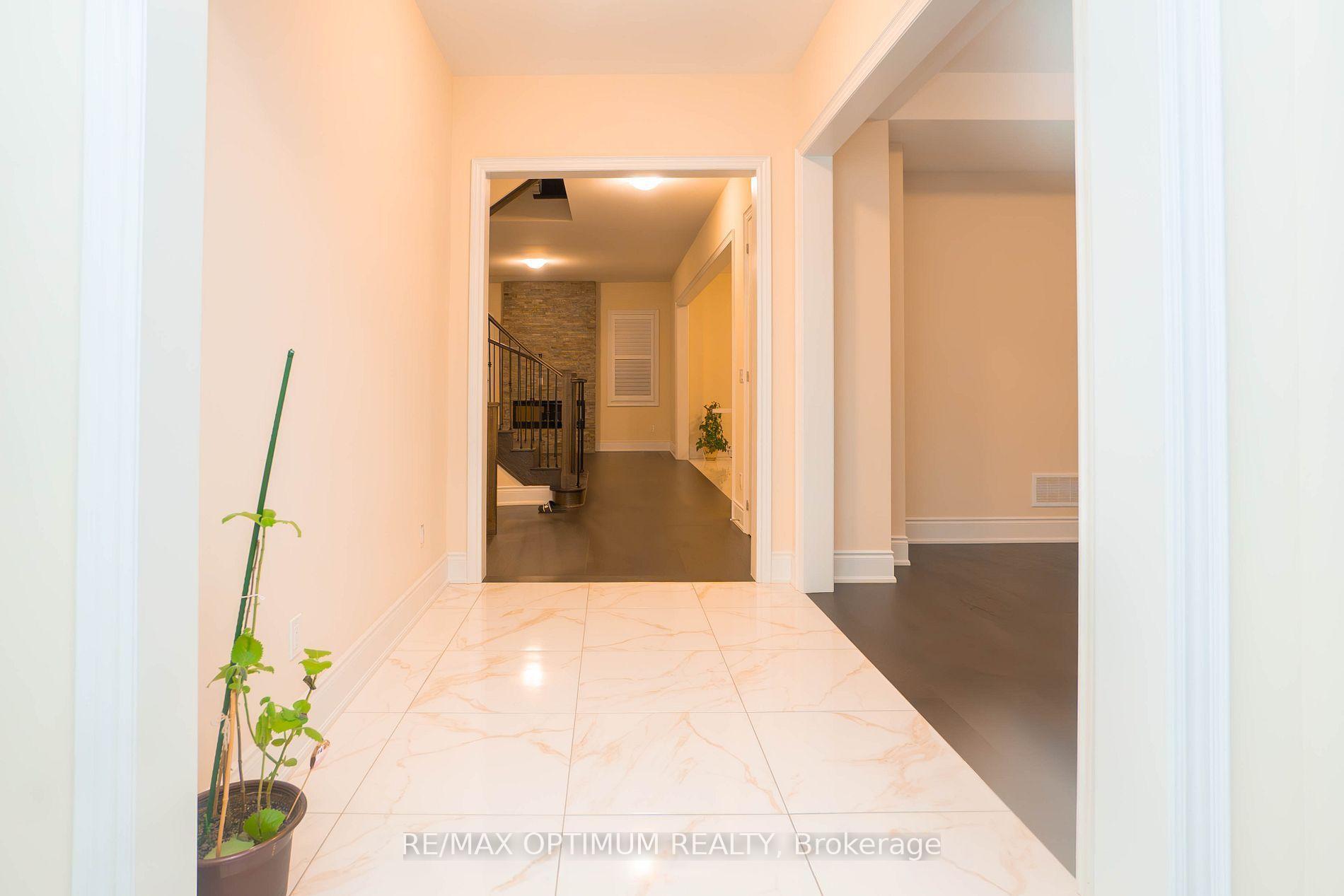 Photo 18 of 24 Selwood Drive, Brampton, Vales of Castlemore — HOMEH
