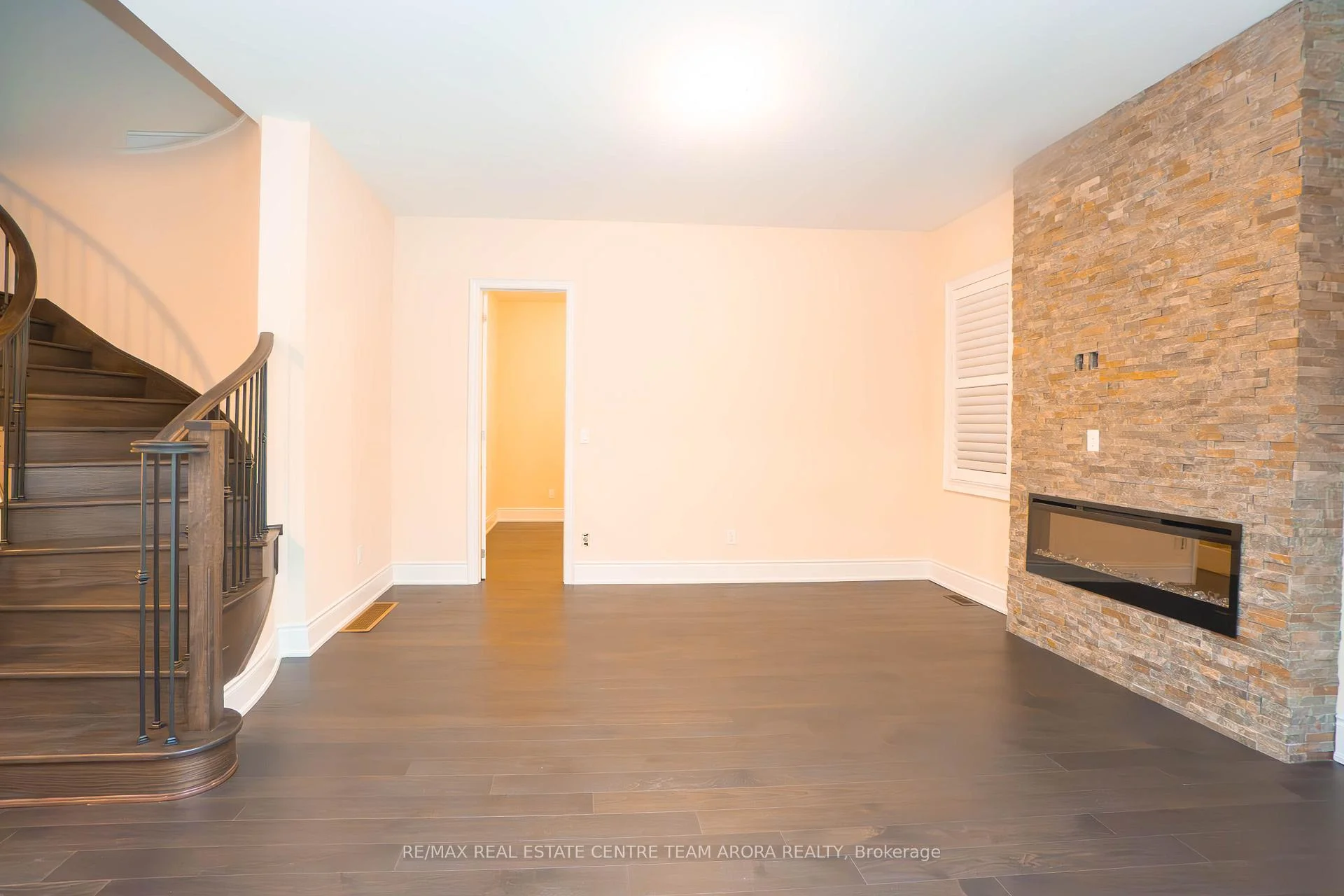 Photo 29 of 24 Selwood Drive, Brampton, Vales of Castlemore — HOMEH