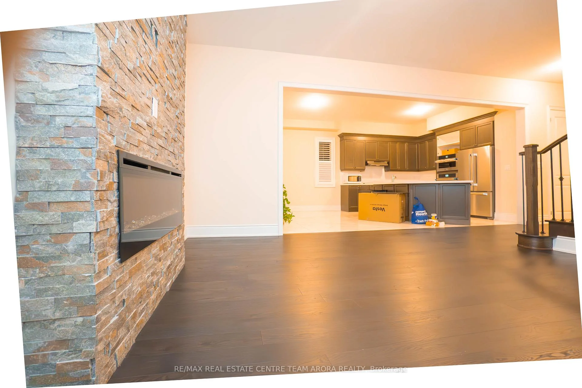 Photo 33 of 24 Selwood Drive, Brampton, Vales of Castlemore — HOMEH