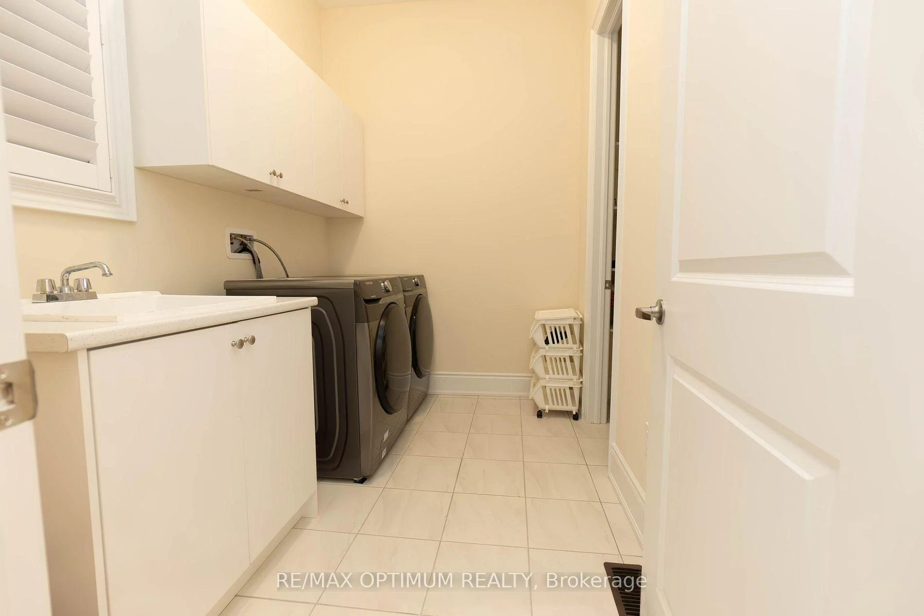 Photo 55 of 24 Selwood Drive, Brampton, Vales of Castlemore — HOMEH